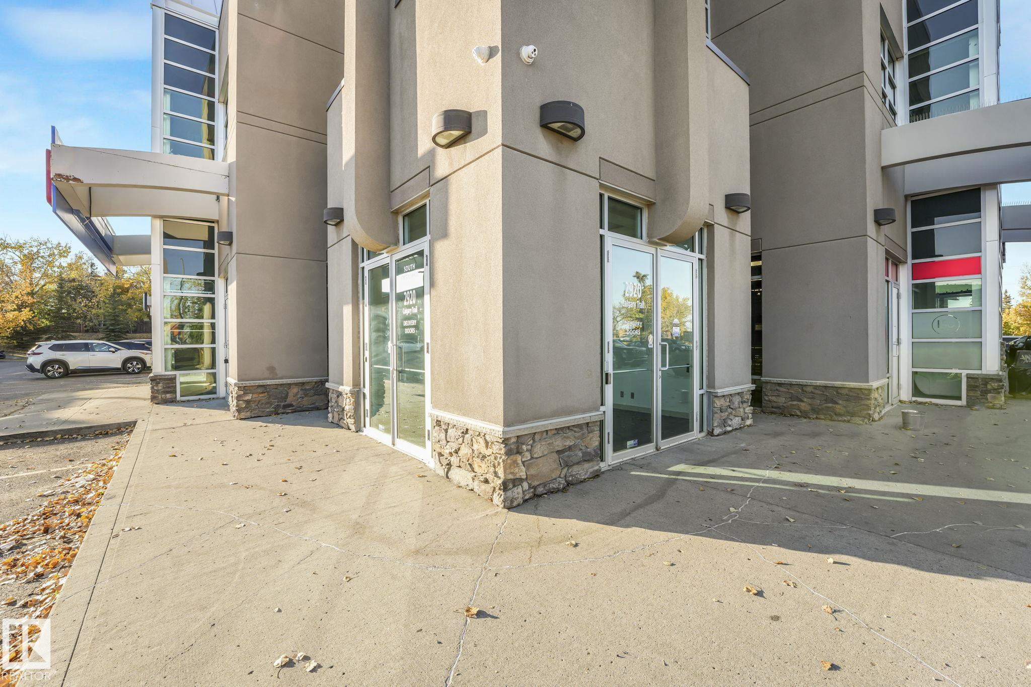 Picture for #201 &amp; 203, 2920 Calgary TR NW