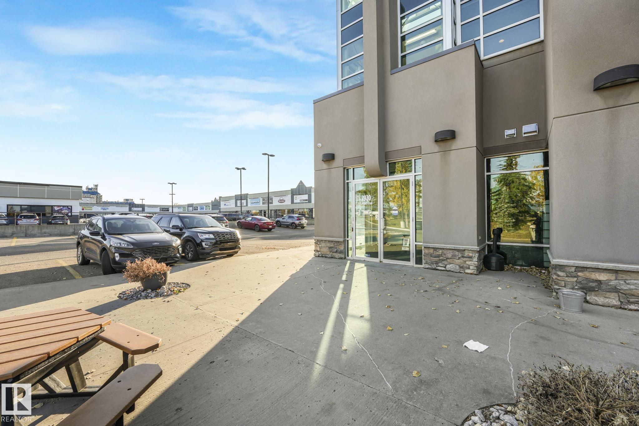 Picture for #201 &amp; 203, 2920 Calgary TR NW