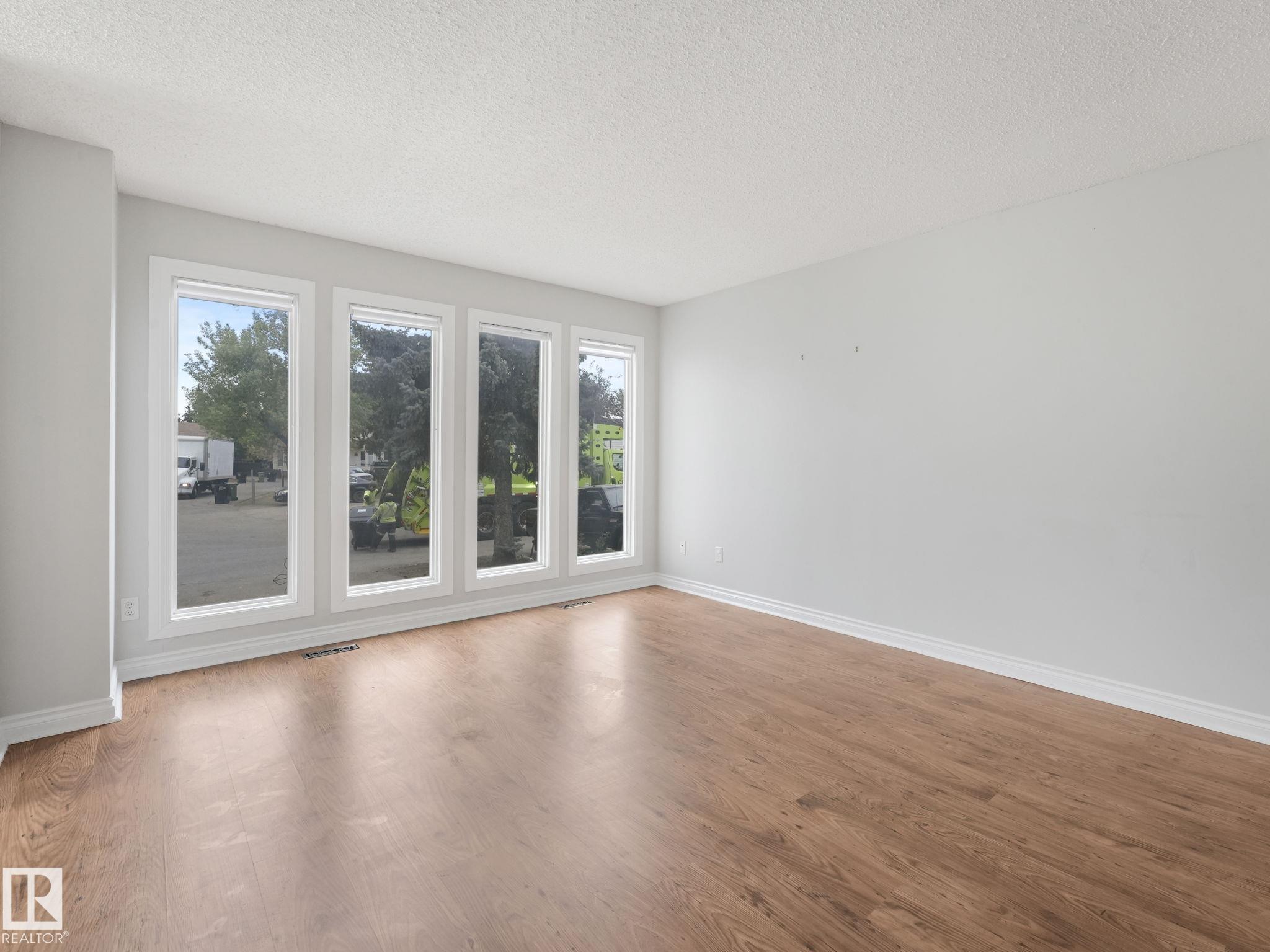 Photo 5 at 7351 180 Street NW, Lymburn, Edmonton