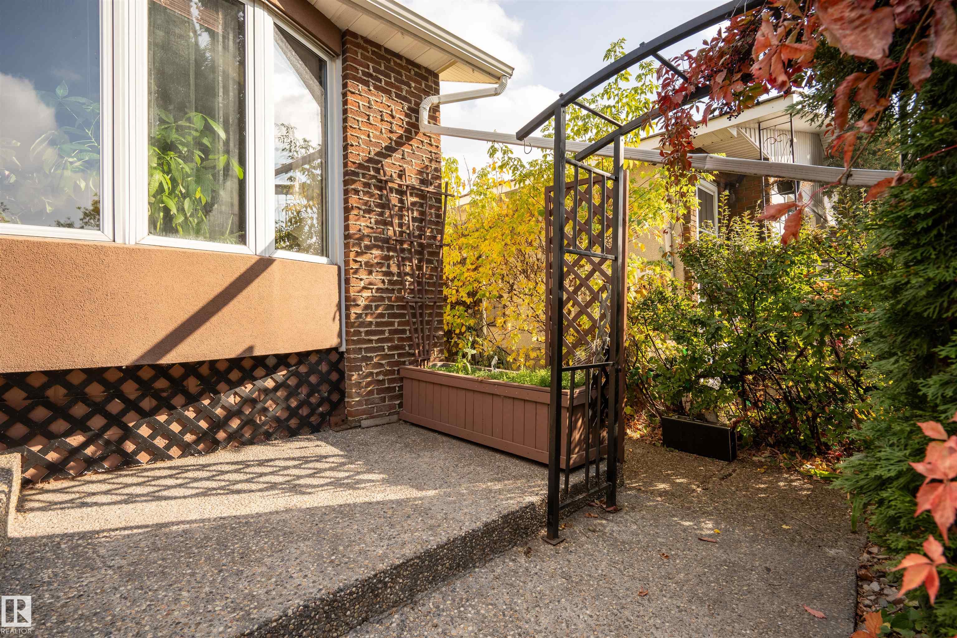 Photo 30 at 8721 152 Street NW, Jasper Park, Edmonton