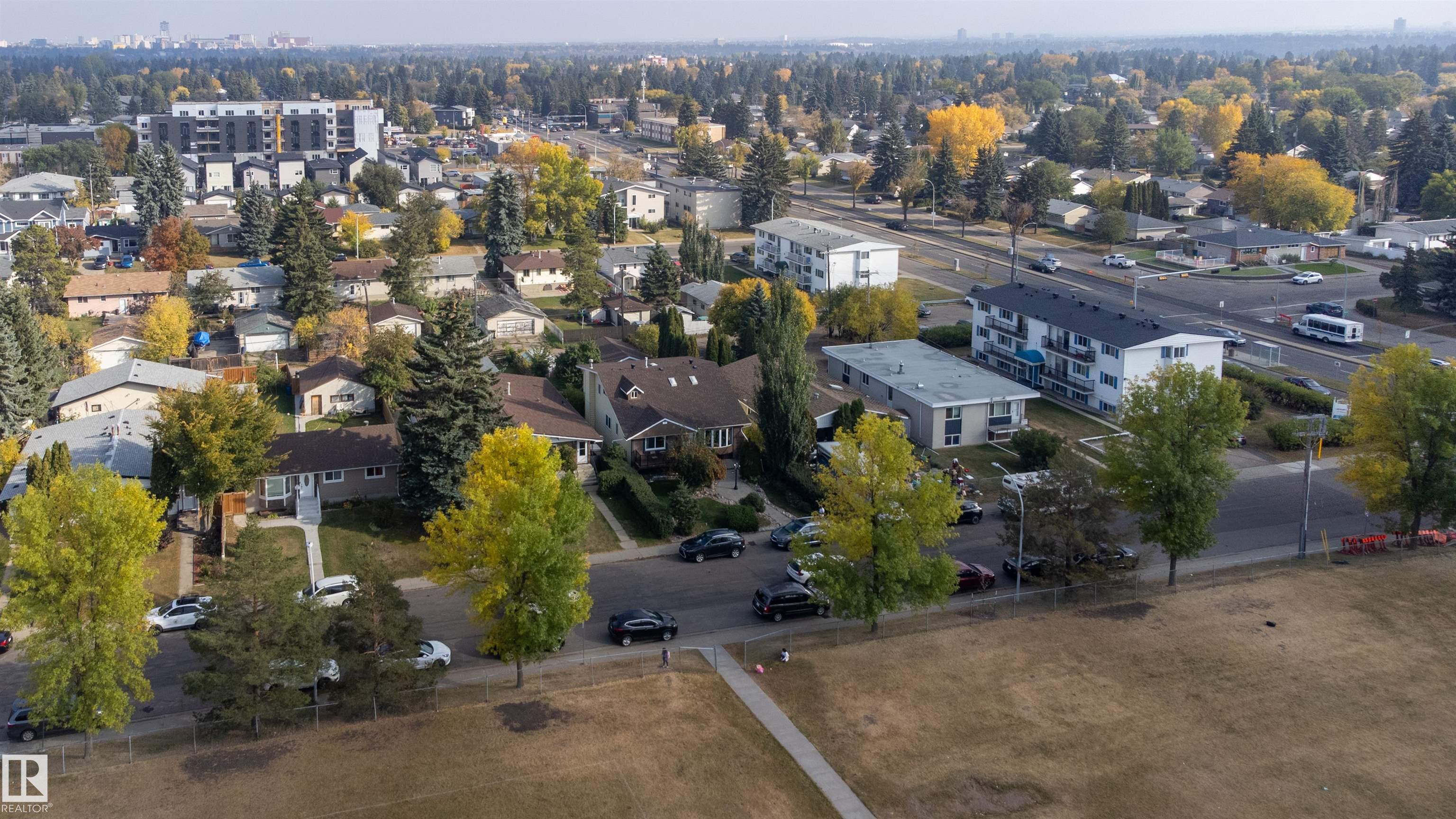 Photo 37 at 8721 152 Street NW, Jasper Park, Edmonton