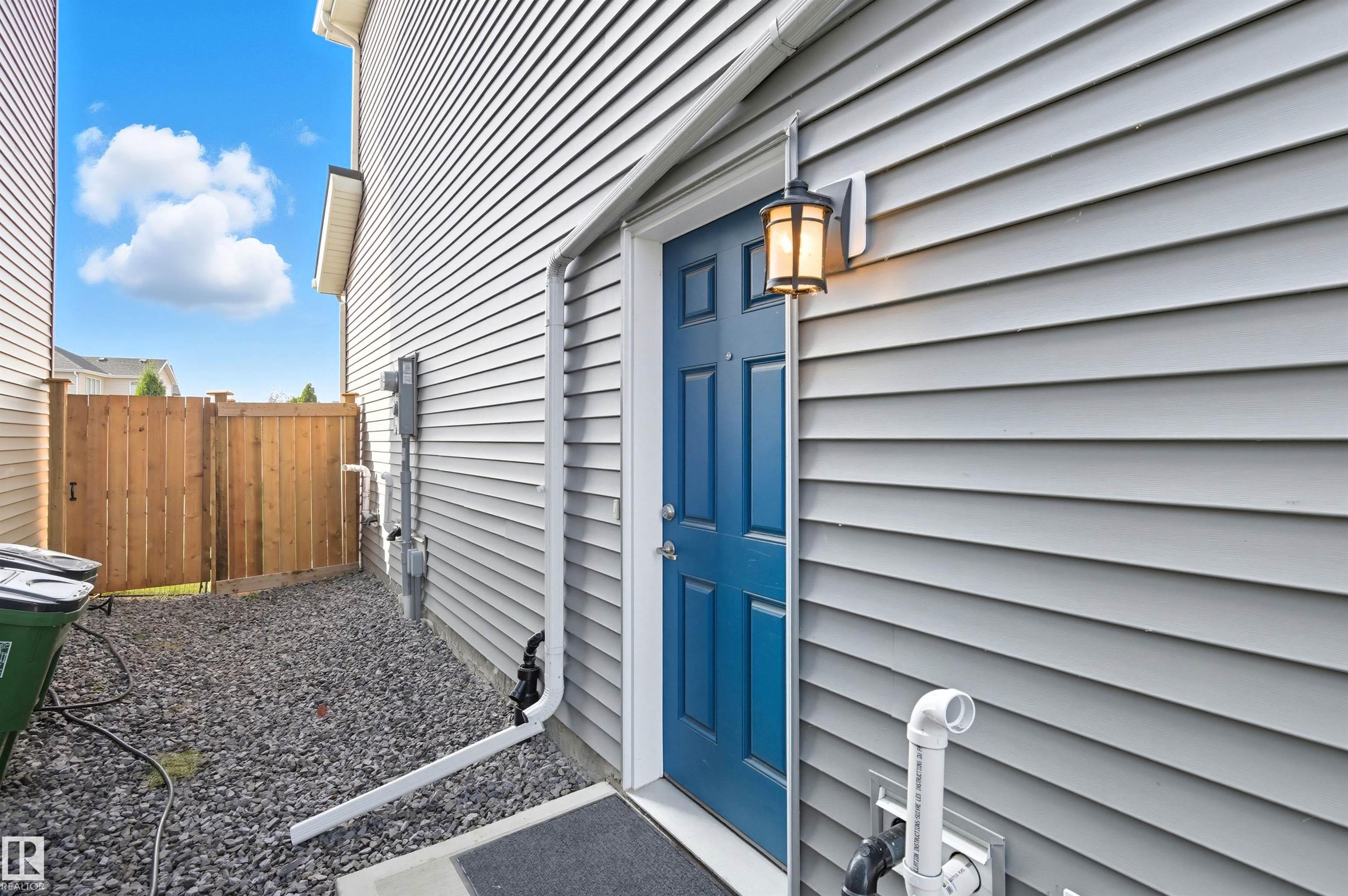 Photo 3 at 2631 Donaghey Crescent SW, Desrochers Area, Edmonton