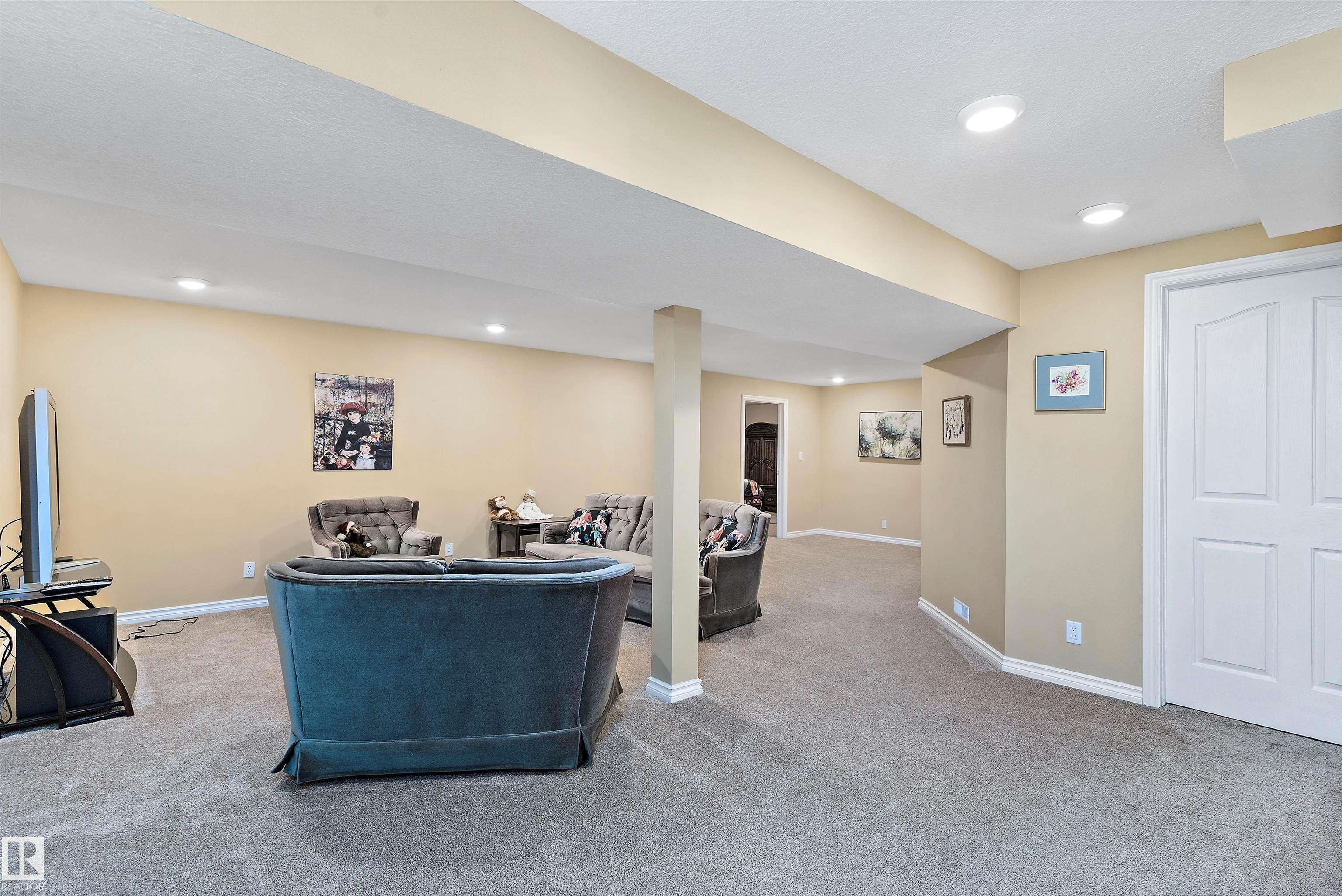 Photo 30 at 8 Farmstead Avenue, Forest Lawn, St. Albert