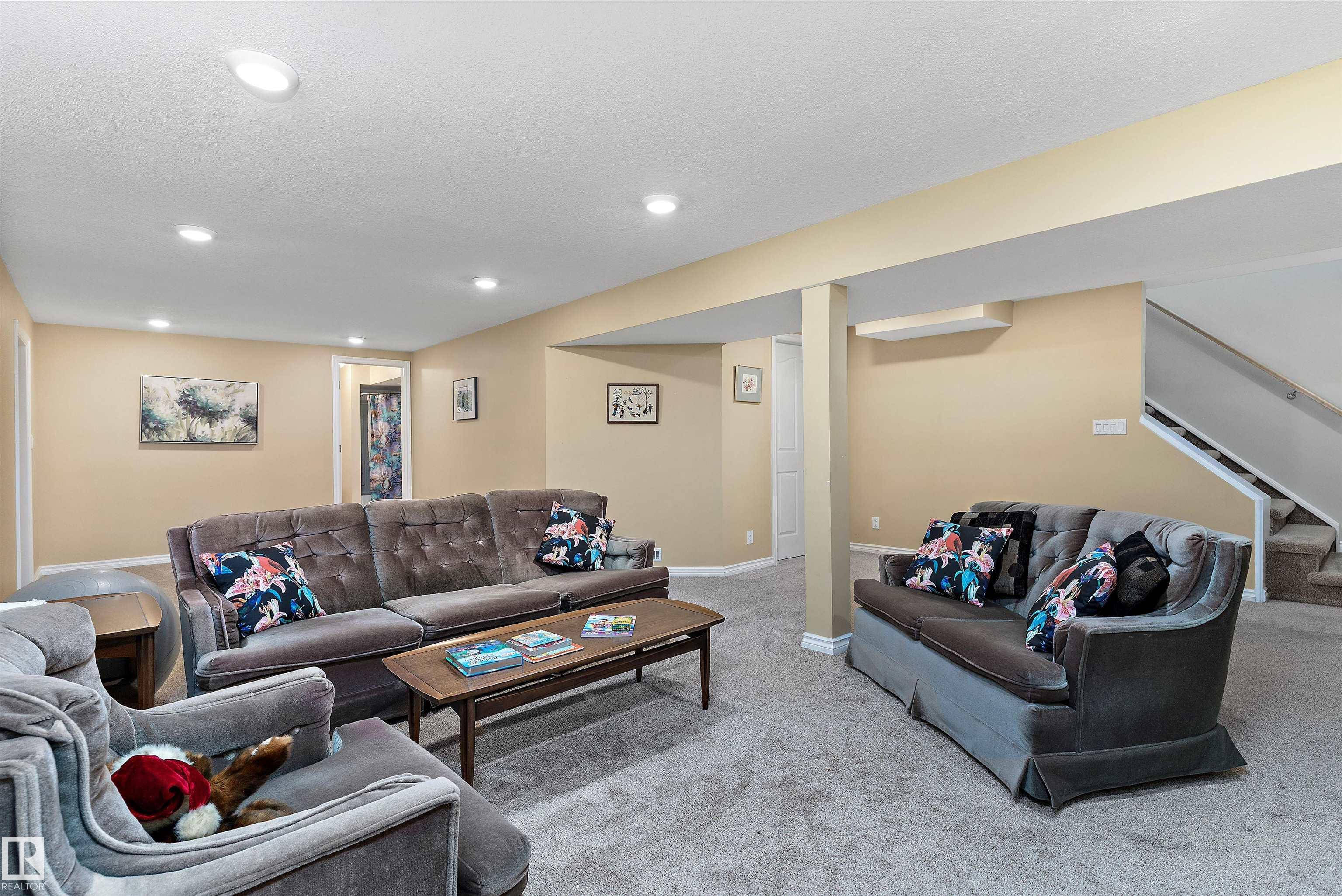 Photo 31 at 8 Farmstead Avenue, Forest Lawn, St. Albert