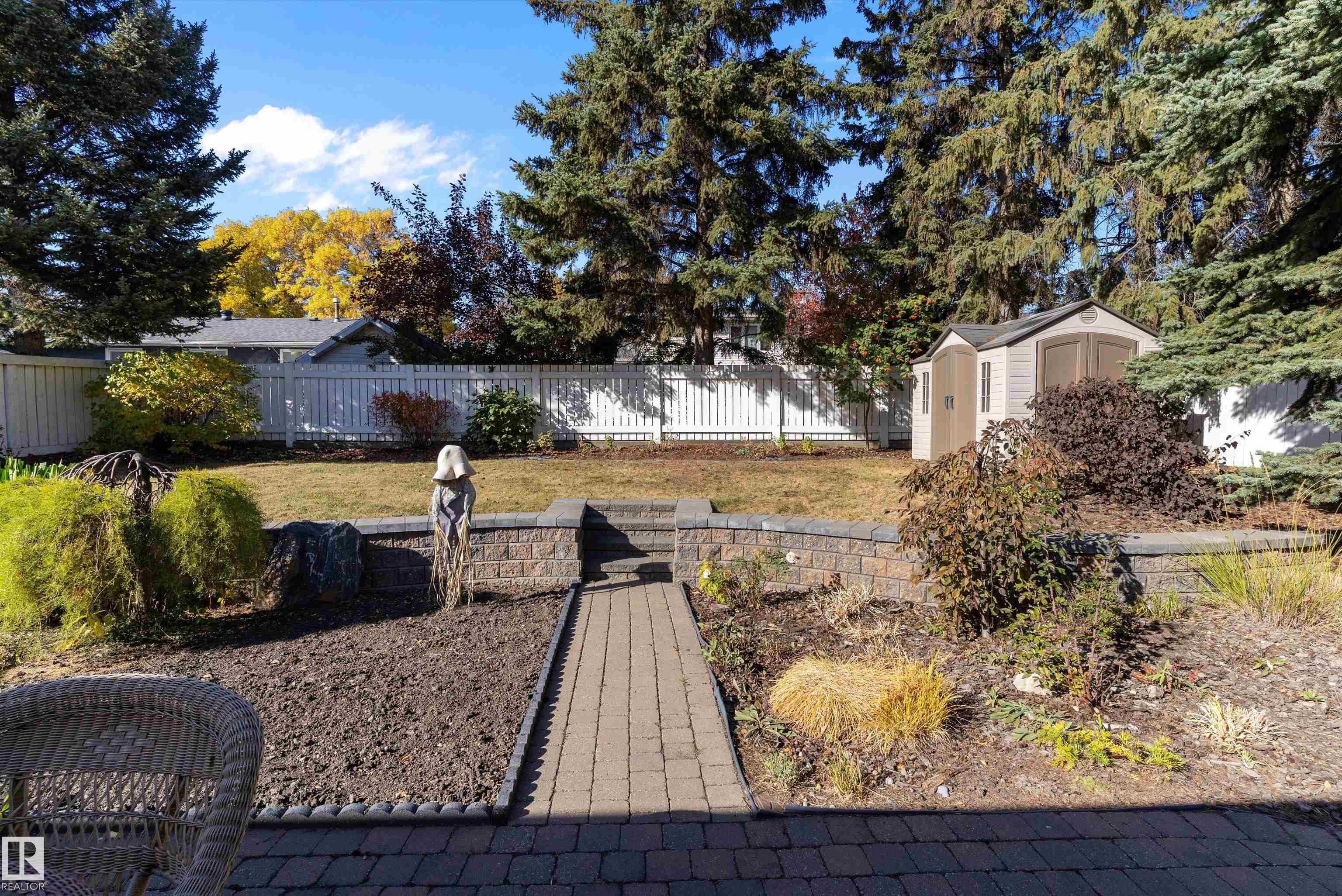 Photo 39 at 8 Farmstead Avenue, Forest Lawn, St. Albert