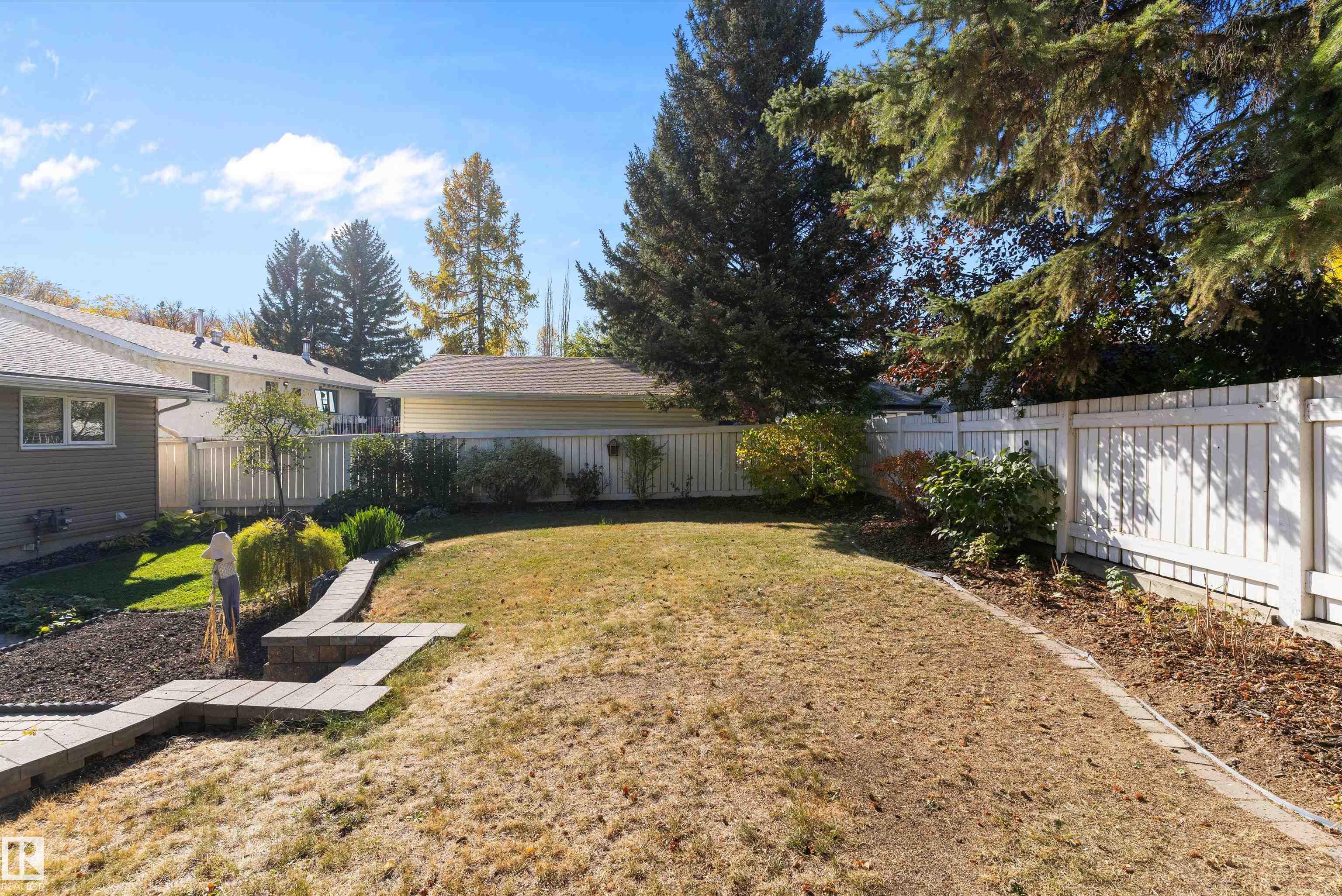 Photo 43 at 8 Farmstead Avenue, Forest Lawn, St. Albert