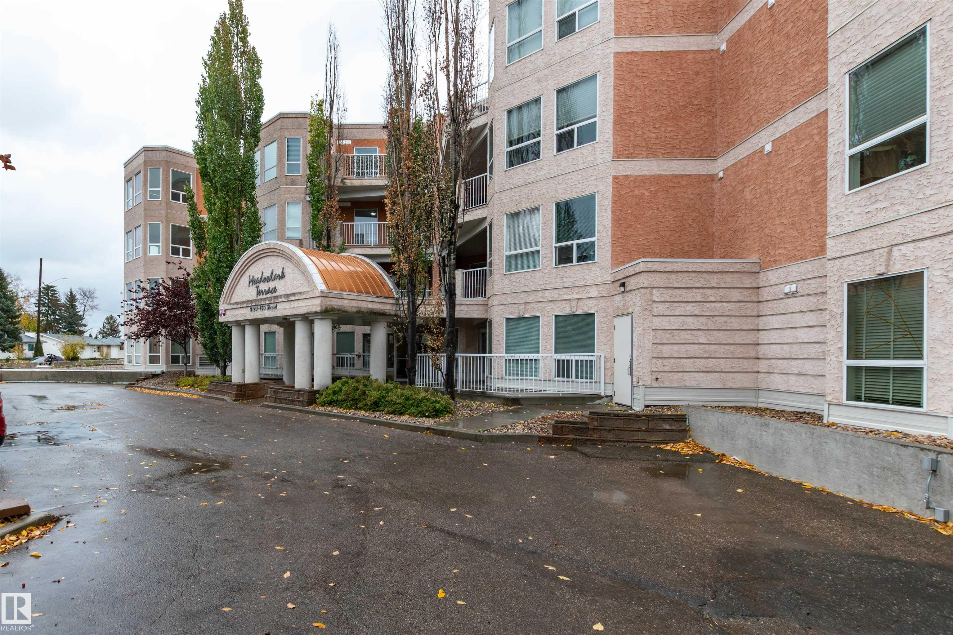 Photo 2 at 104 - 9120 156 Street NW, Meadowlark Park, Edmonton