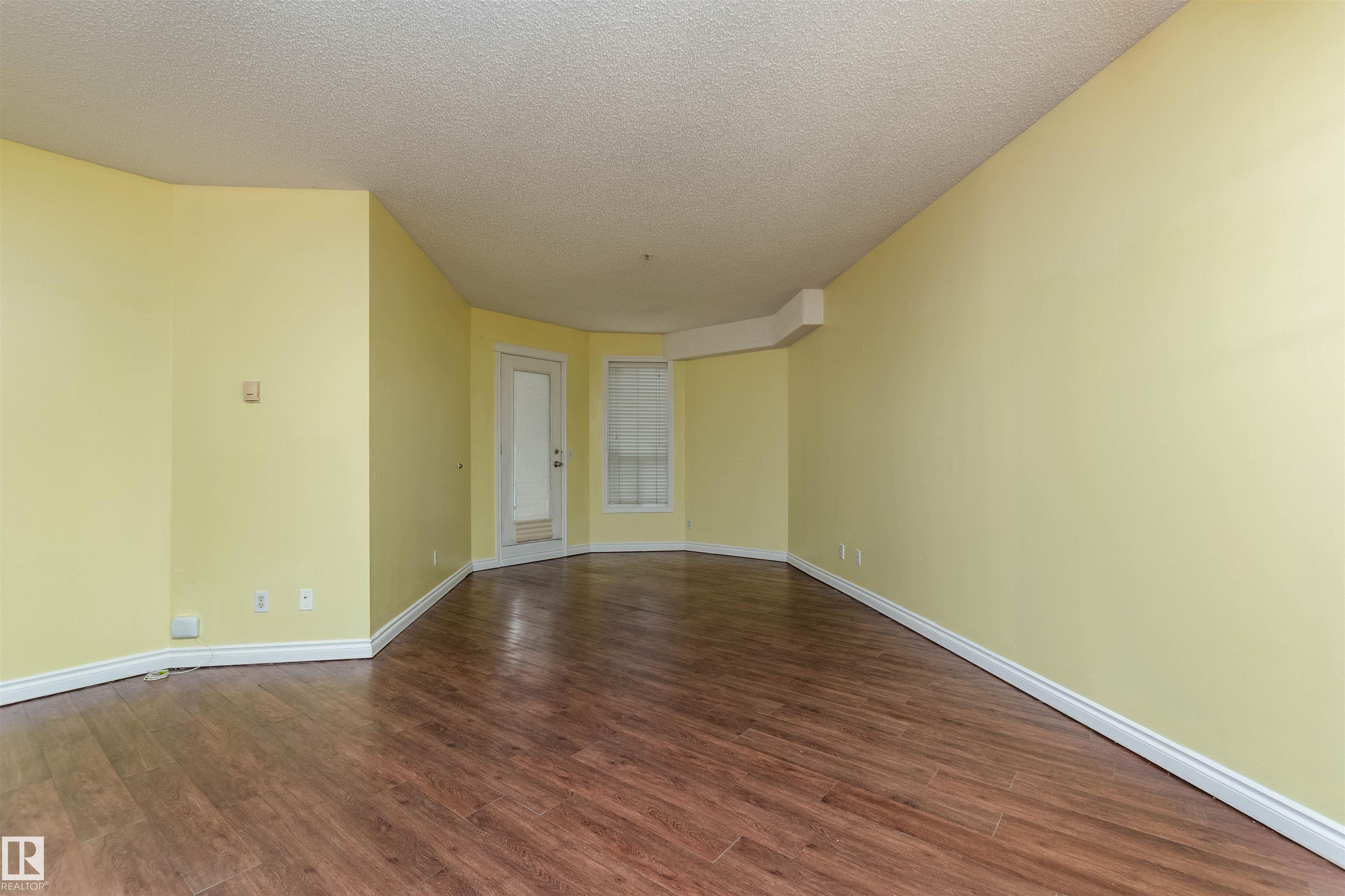 Photo 13 at 104 - 9120 156 Street NW, Meadowlark Park, Edmonton