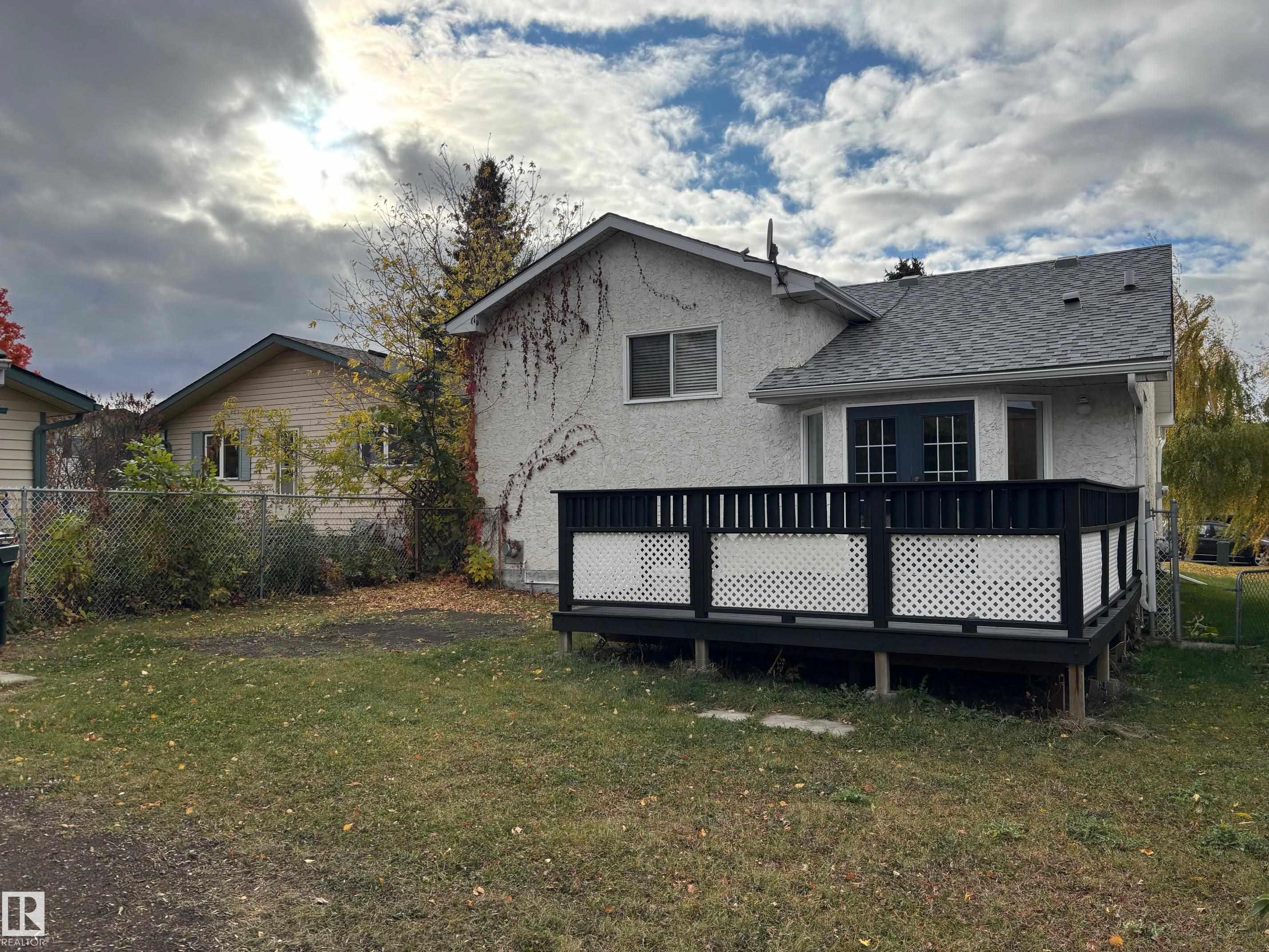 Photo 24 at 46 Matthew Road, Millgrove, Spruce Grove
