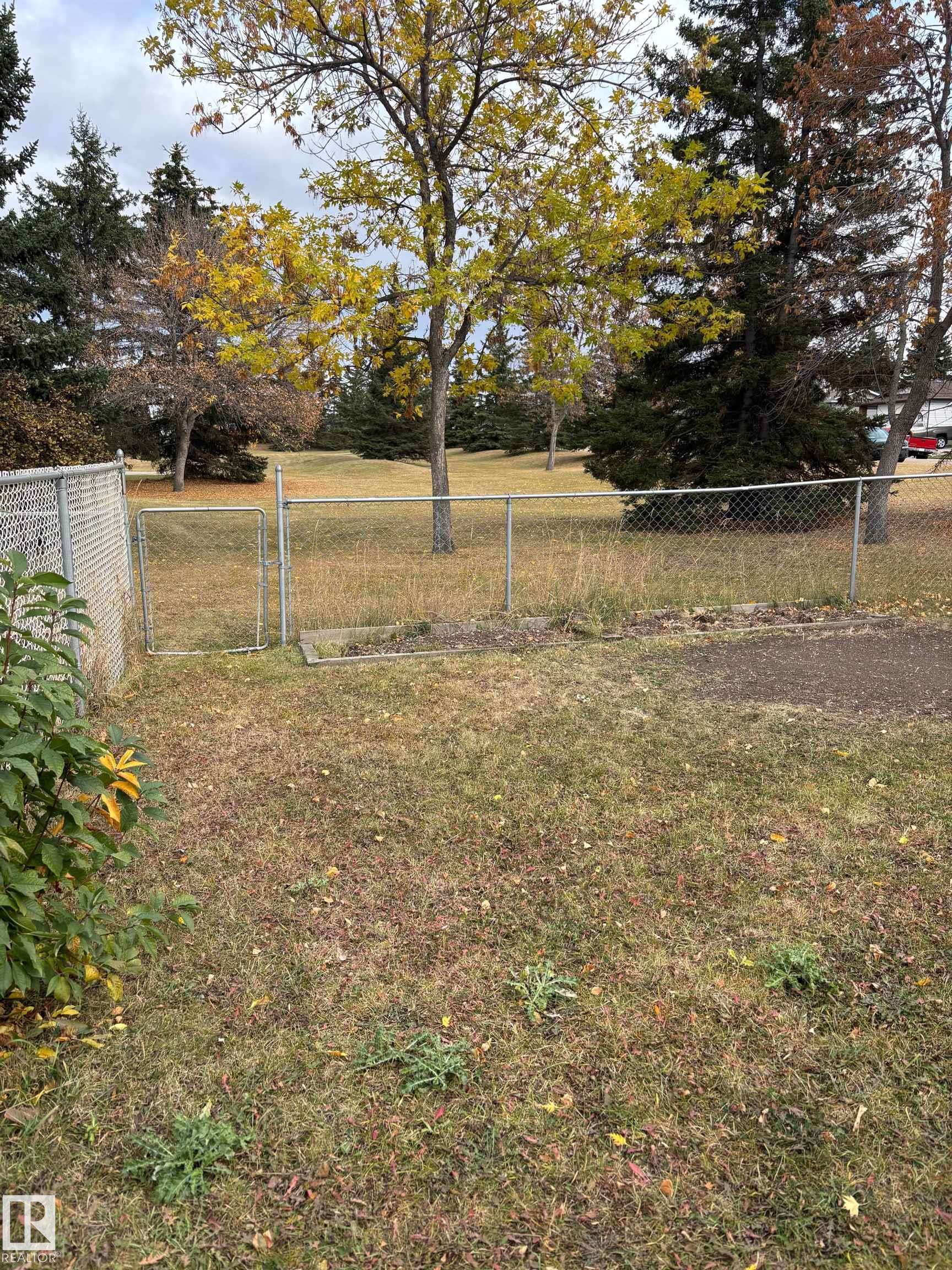 Photo 28 at 46 Matthew Road, Millgrove, Spruce Grove