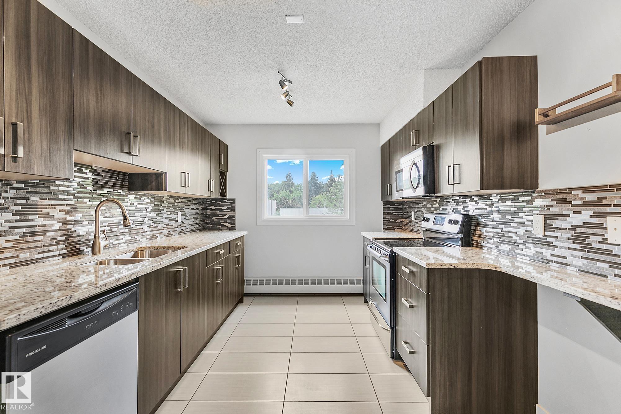 #11 9630 82 Avenue NW, Strathcona, Edmonton 