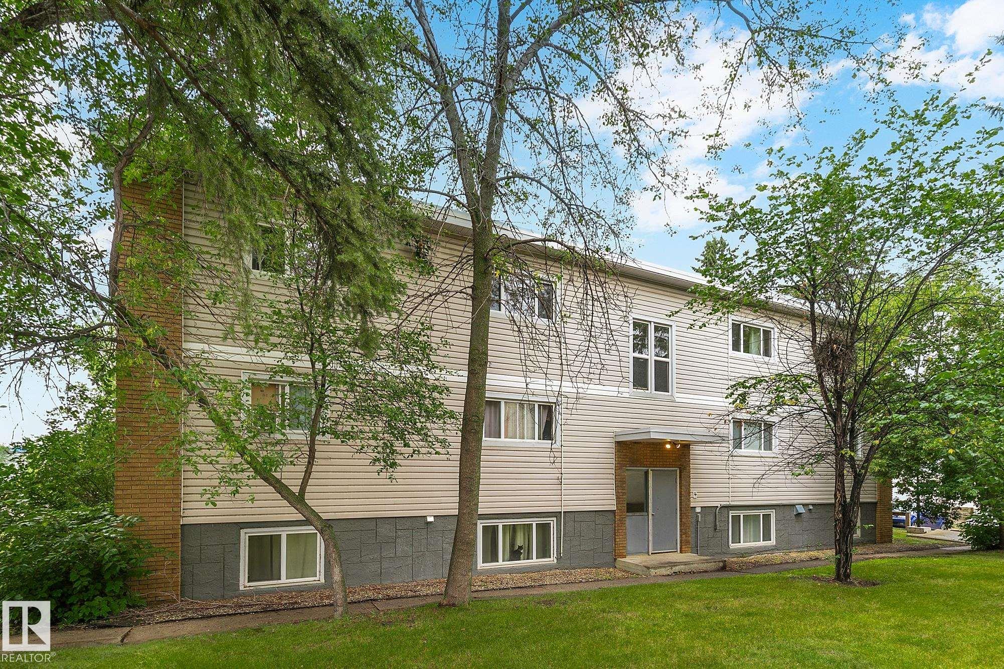 Photo 2 at #11 9630 82 Avenue NW, Strathcona, Edmonton