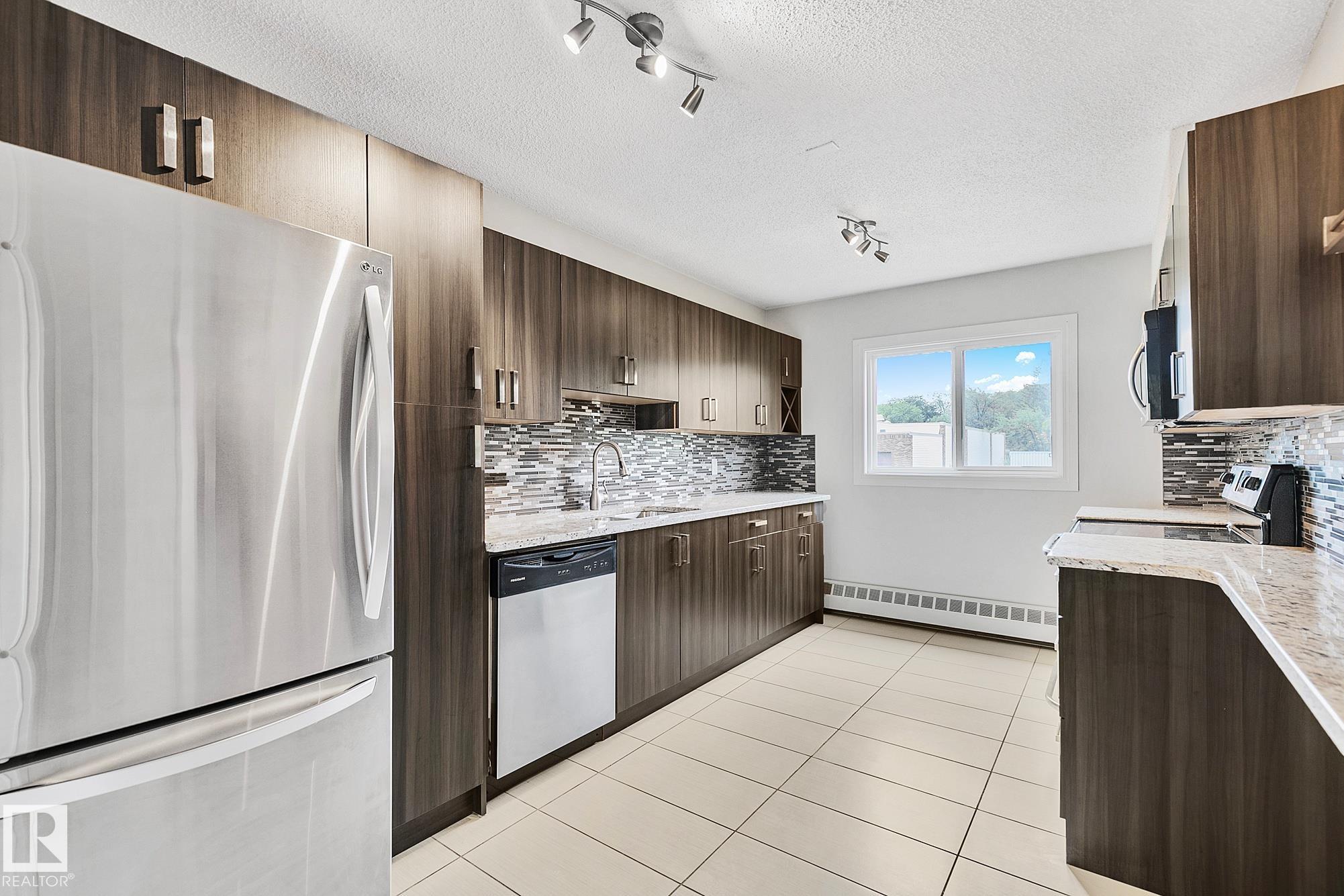 Photo 11 at #11 9630 82 Avenue NW, Strathcona, Edmonton