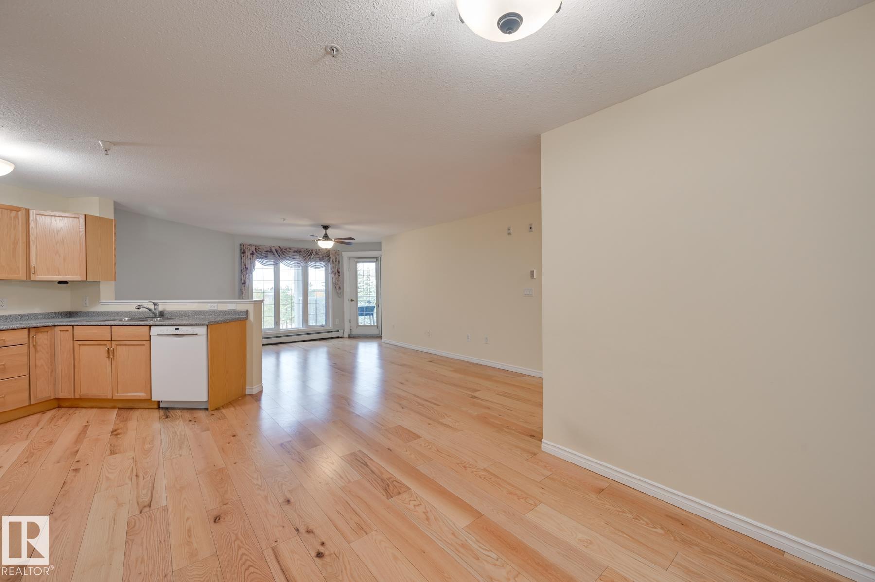 Photo 14 at 315 - 2741 55 Street NW, Mill Woods Town Centre, Edmonton