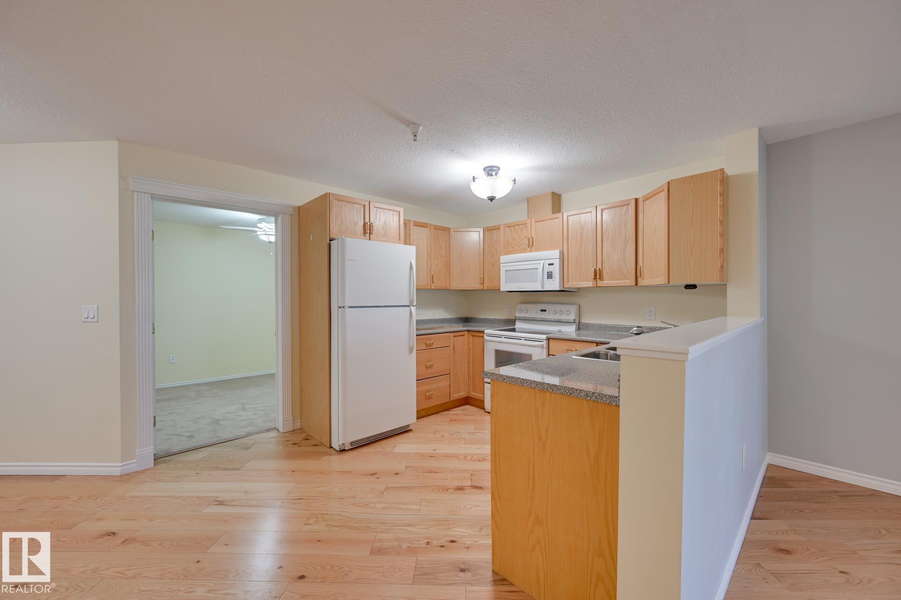 Photo 8 at 315 - 2741 55 Street NW, Mill Woods Town Centre, Edmonton