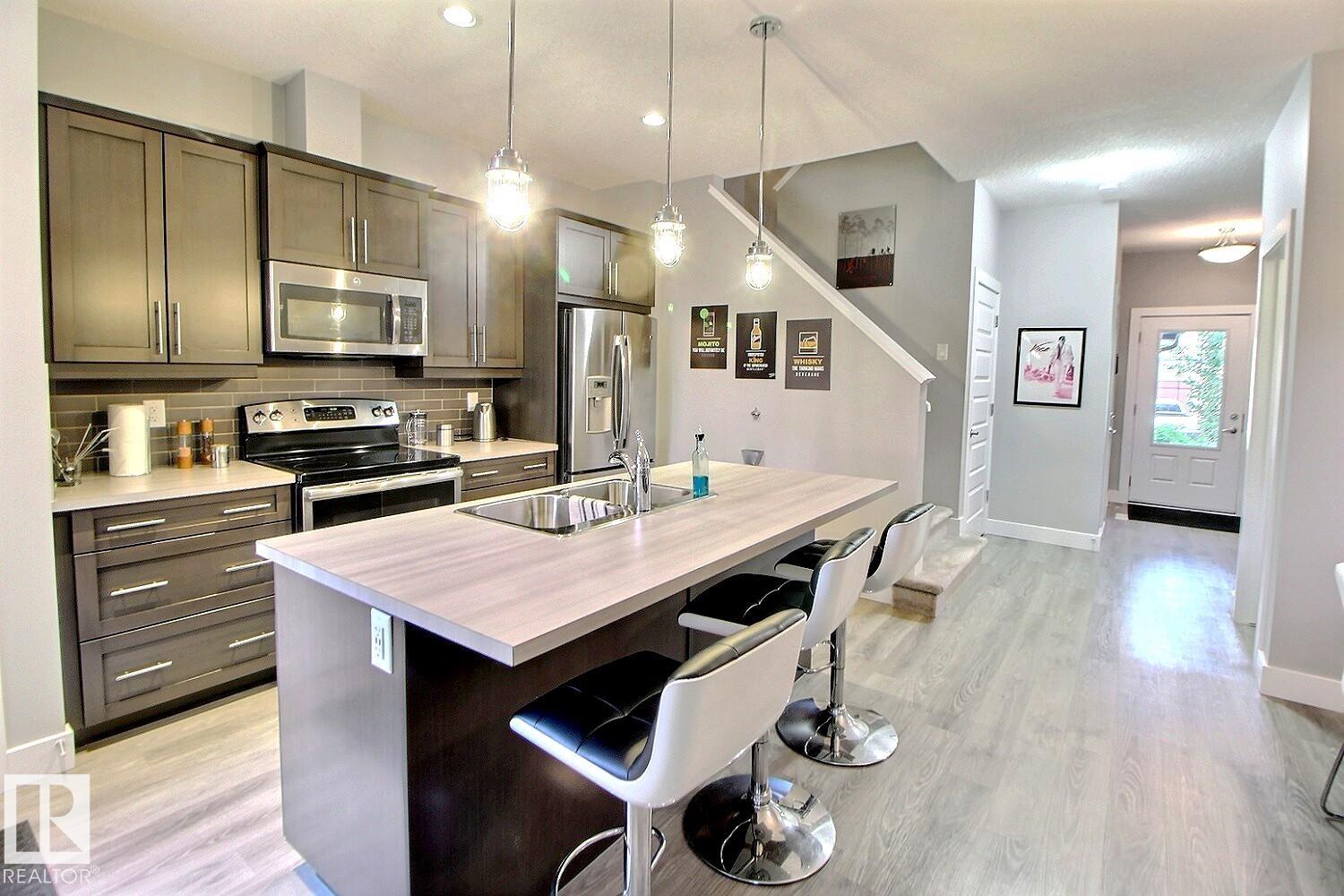 Photo 3 at 13016 205 Street NW, Trumpeter Area, Edmonton