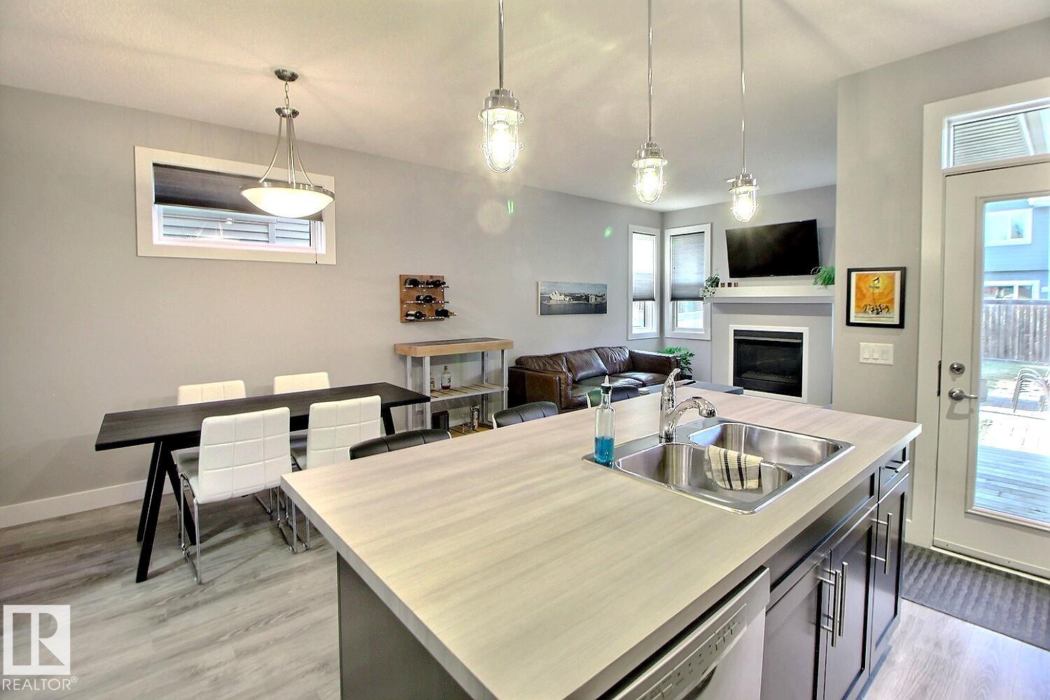 Photo 4 at 13016 205 Street NW, Trumpeter Area, Edmonton
