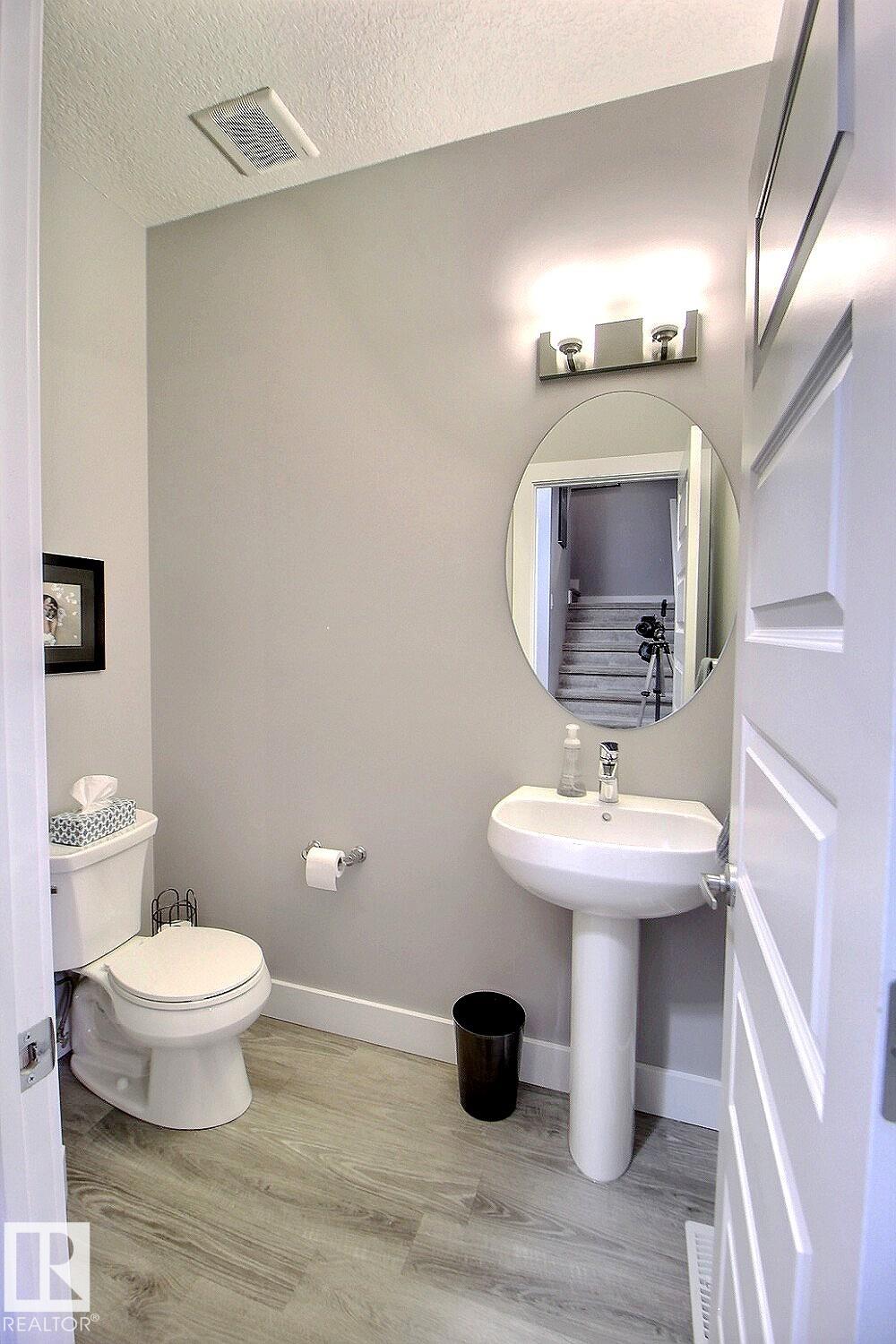 Photo 7 at 13016 205 Street NW, Trumpeter Area, Edmonton