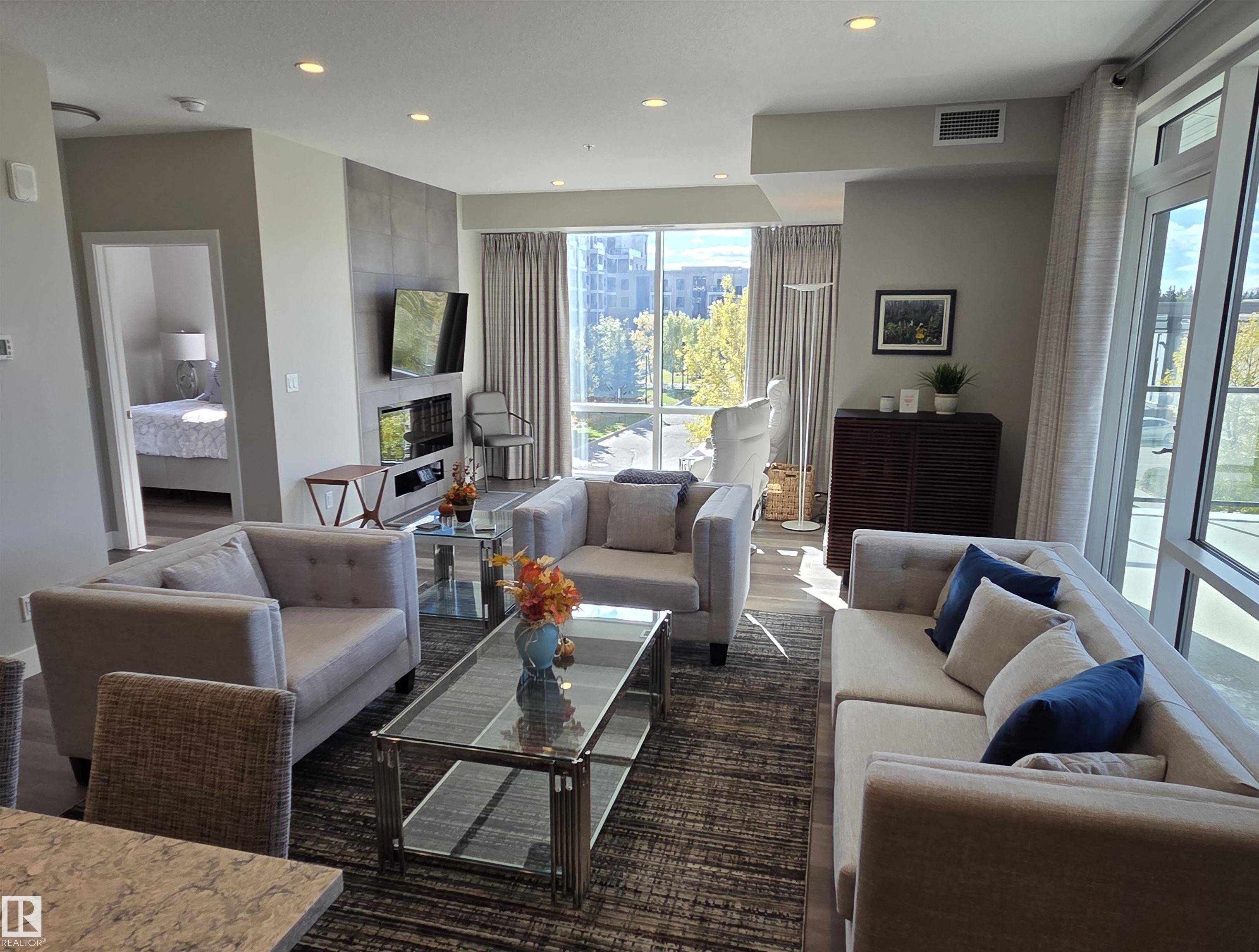 542 - 200 Bellerose Drive, Oakmont, St. Albert 