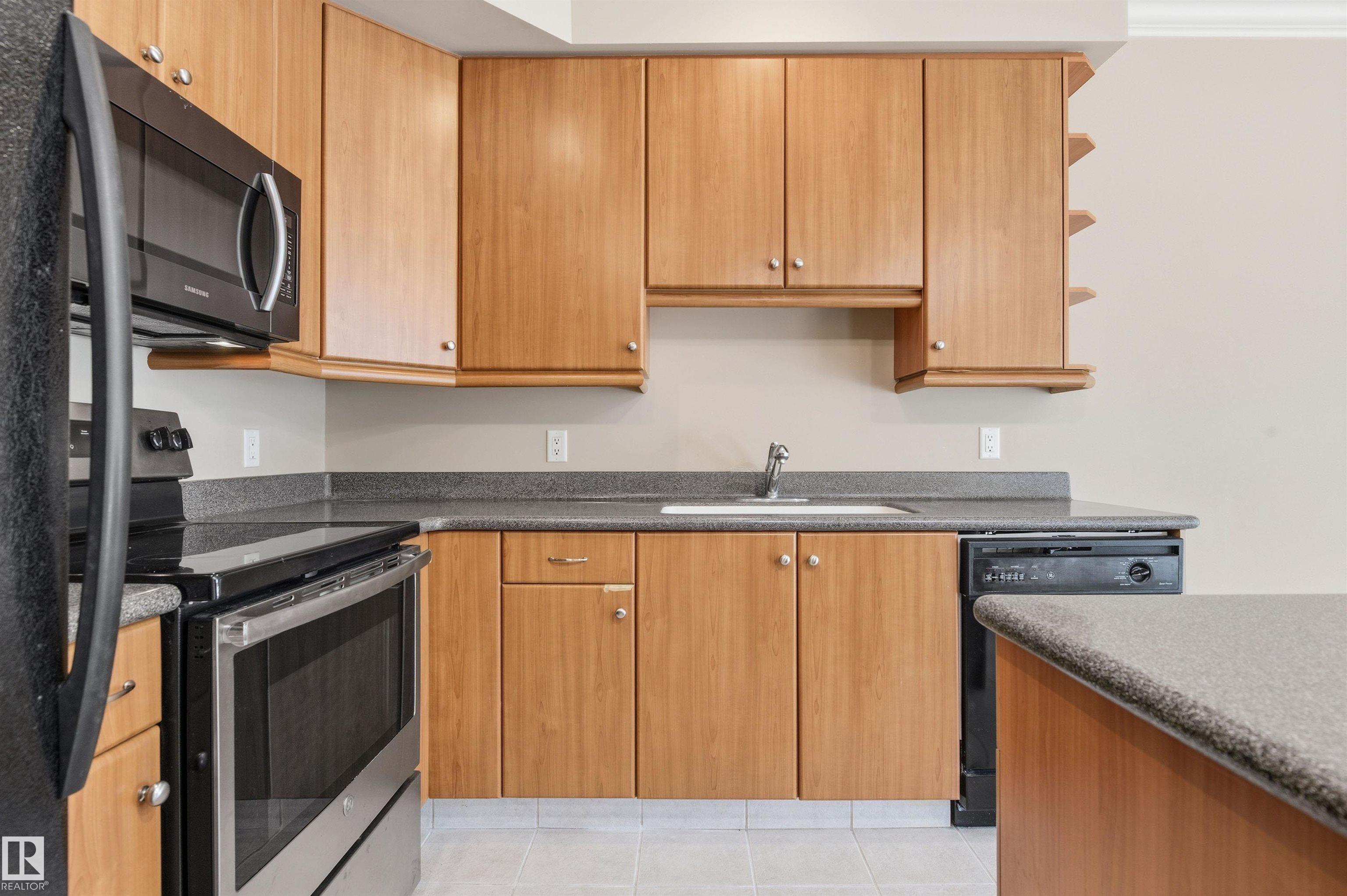 Photo 4 at 208 - 10116 80 Avenue NW, Ritchie, Edmonton