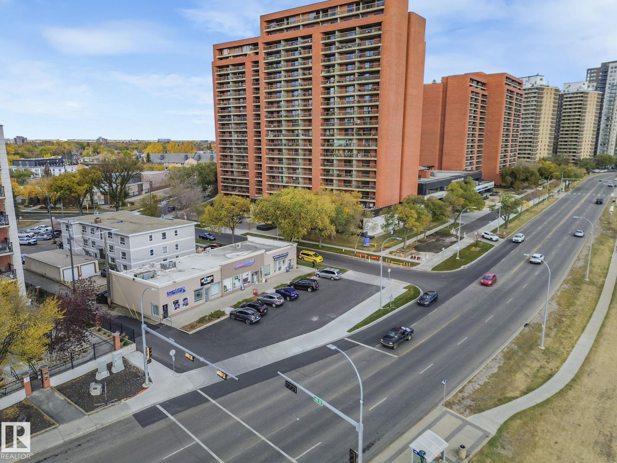 Photo 40 at 107 - 10421 93 Street NW, Boyle Street, Edmonton