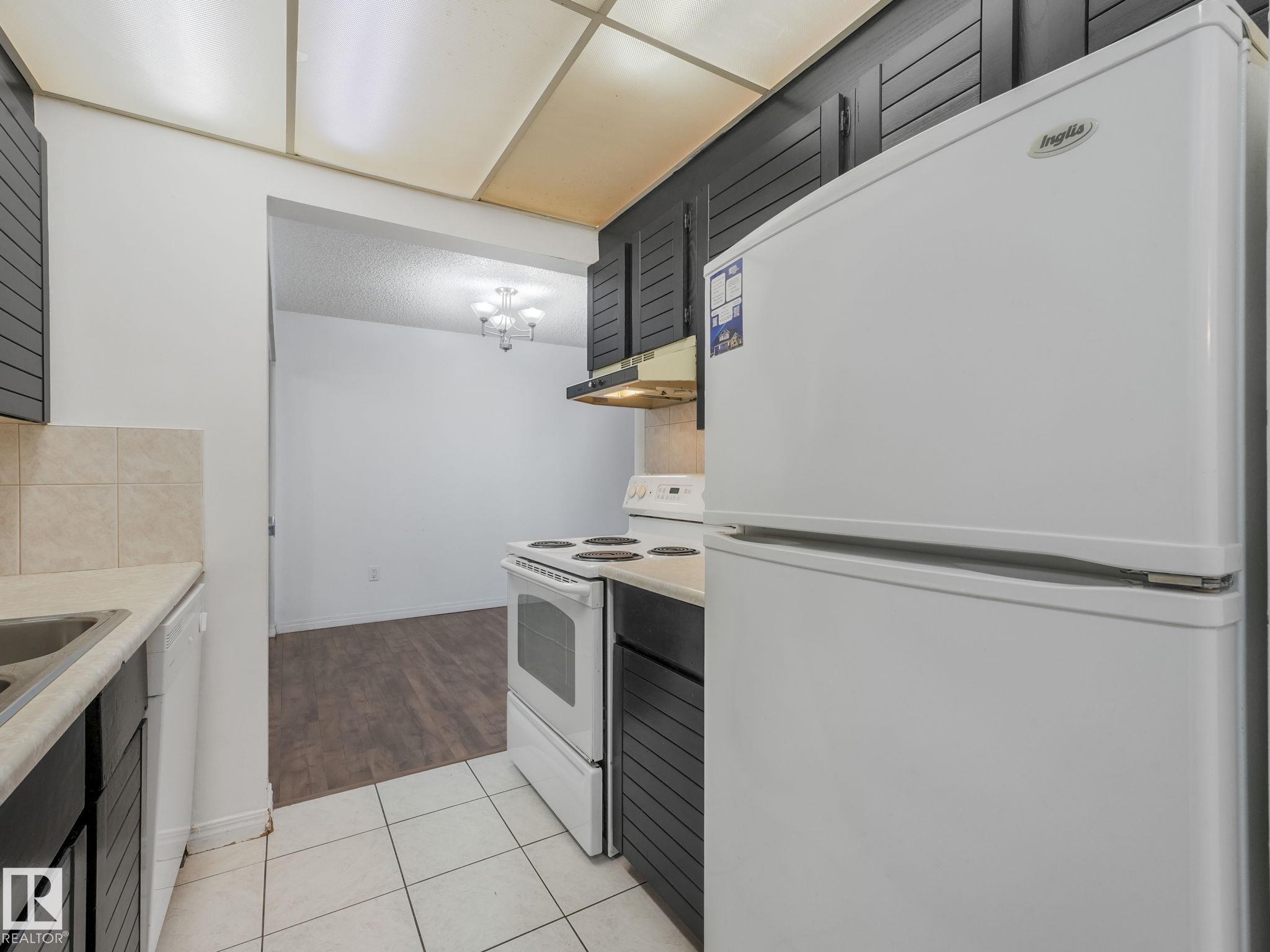 Photo 10 at 107 - 10421 93 Street NW, Boyle Street, Edmonton