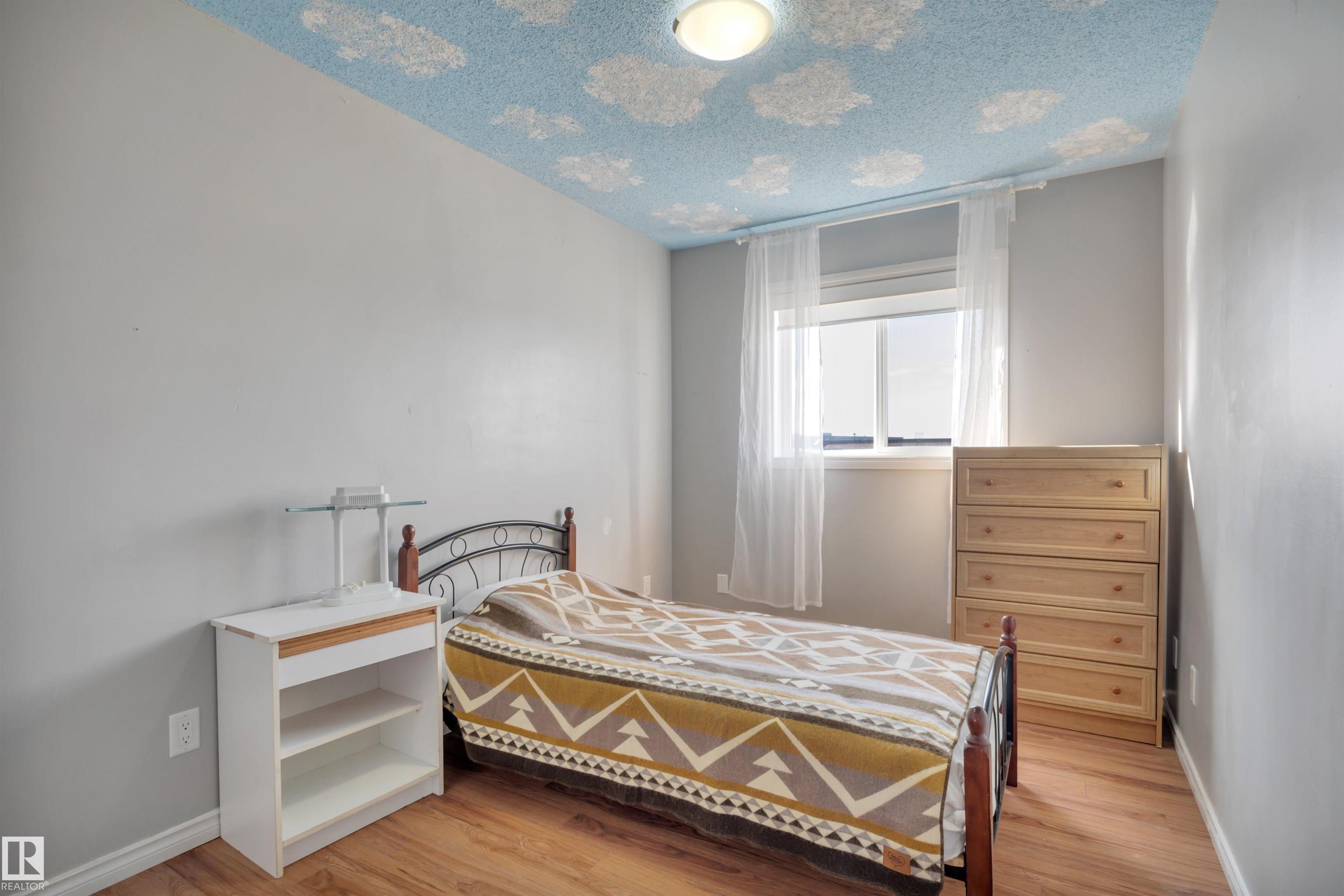 Photo 30 at 33 - 9511 102, Morinville