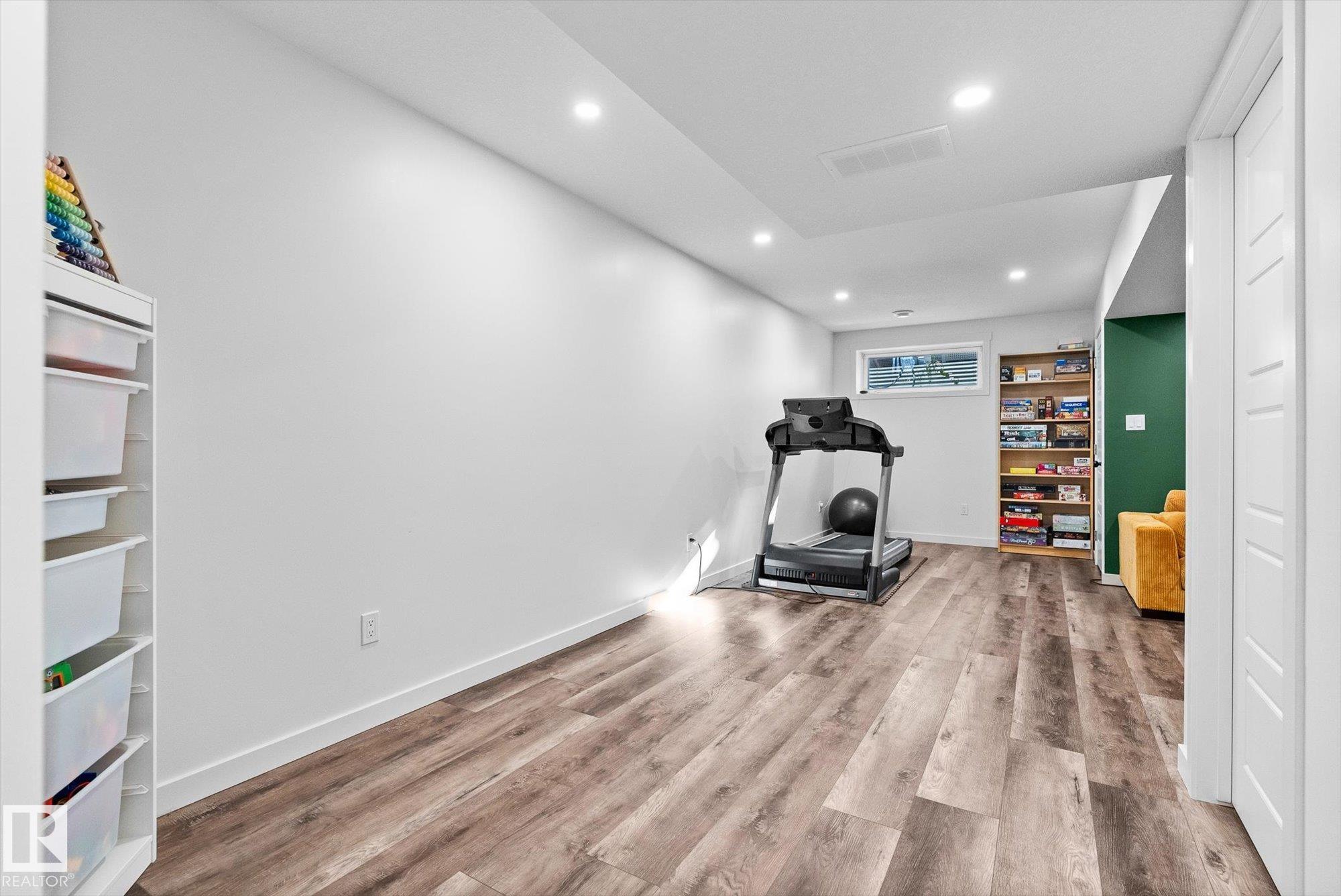 Photo 38 at 804 Mcleod Avenue, Lakewood, Spruce Grove