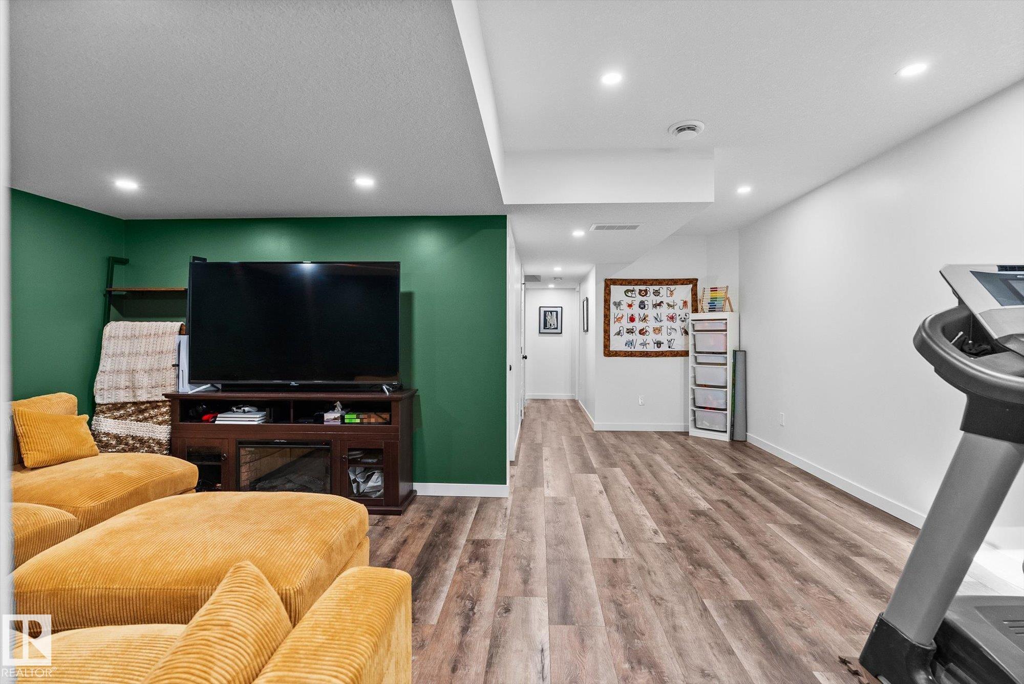 Photo 41 at 804 Mcleod Avenue, Lakewood, Spruce Grove