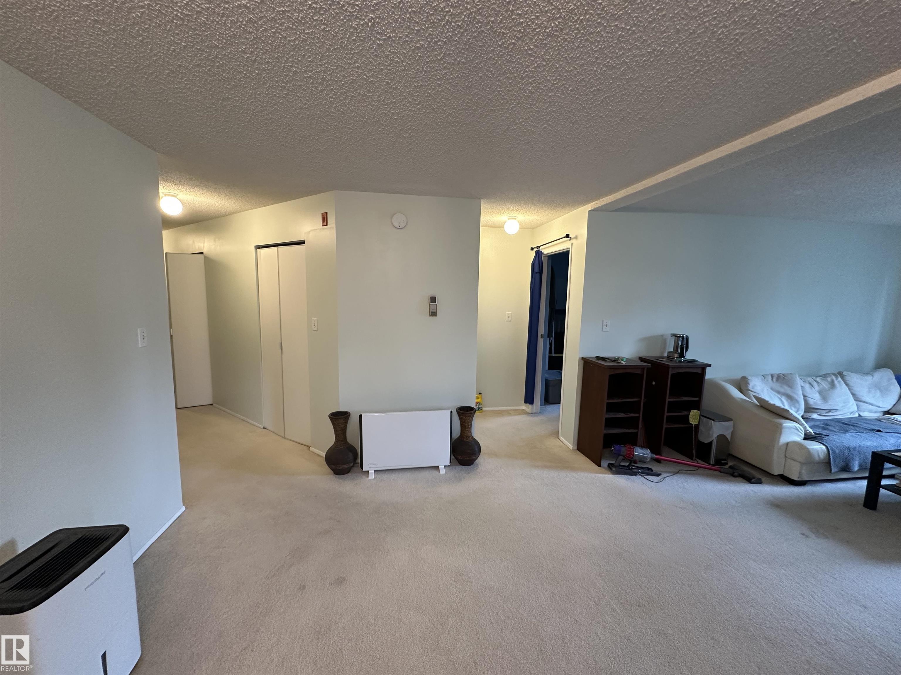 Photo 6 at 318 - 17109 67 Avenue NW, Callingwood South, Edmonton