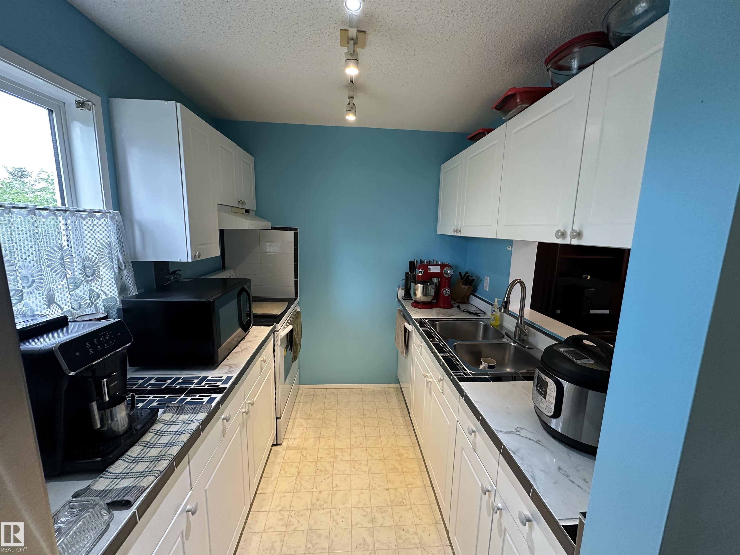Photo 10 at 318 - 17109 67 Avenue NW, Callingwood South, Edmonton