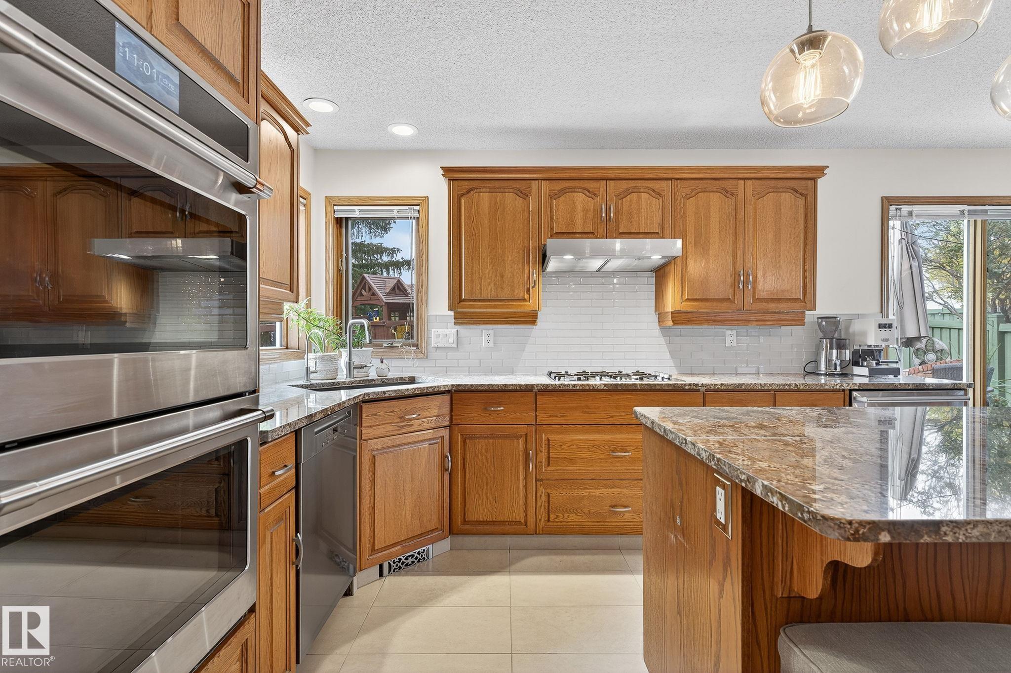 Photo 17 at 337 Weber Way NW, Wedgewood Heights, Edmonton