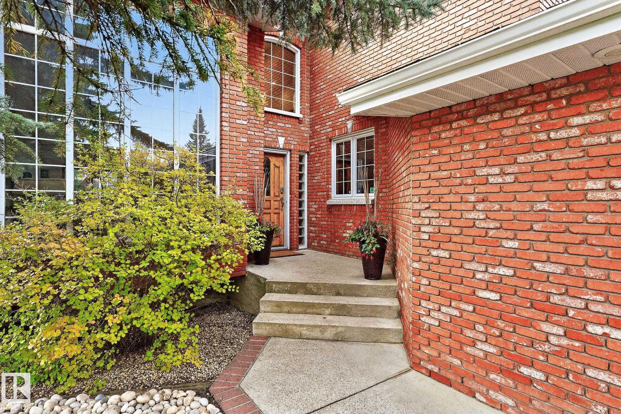 Photo 3 at 337 Weber Way NW, Wedgewood Heights, Edmonton