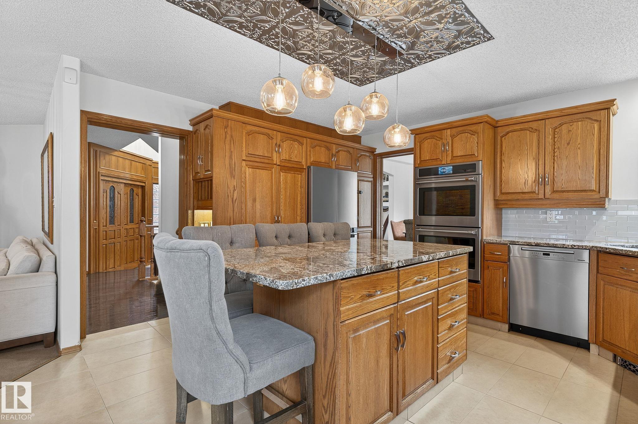 Photo 22 at 337 Weber Way NW, Wedgewood Heights, Edmonton