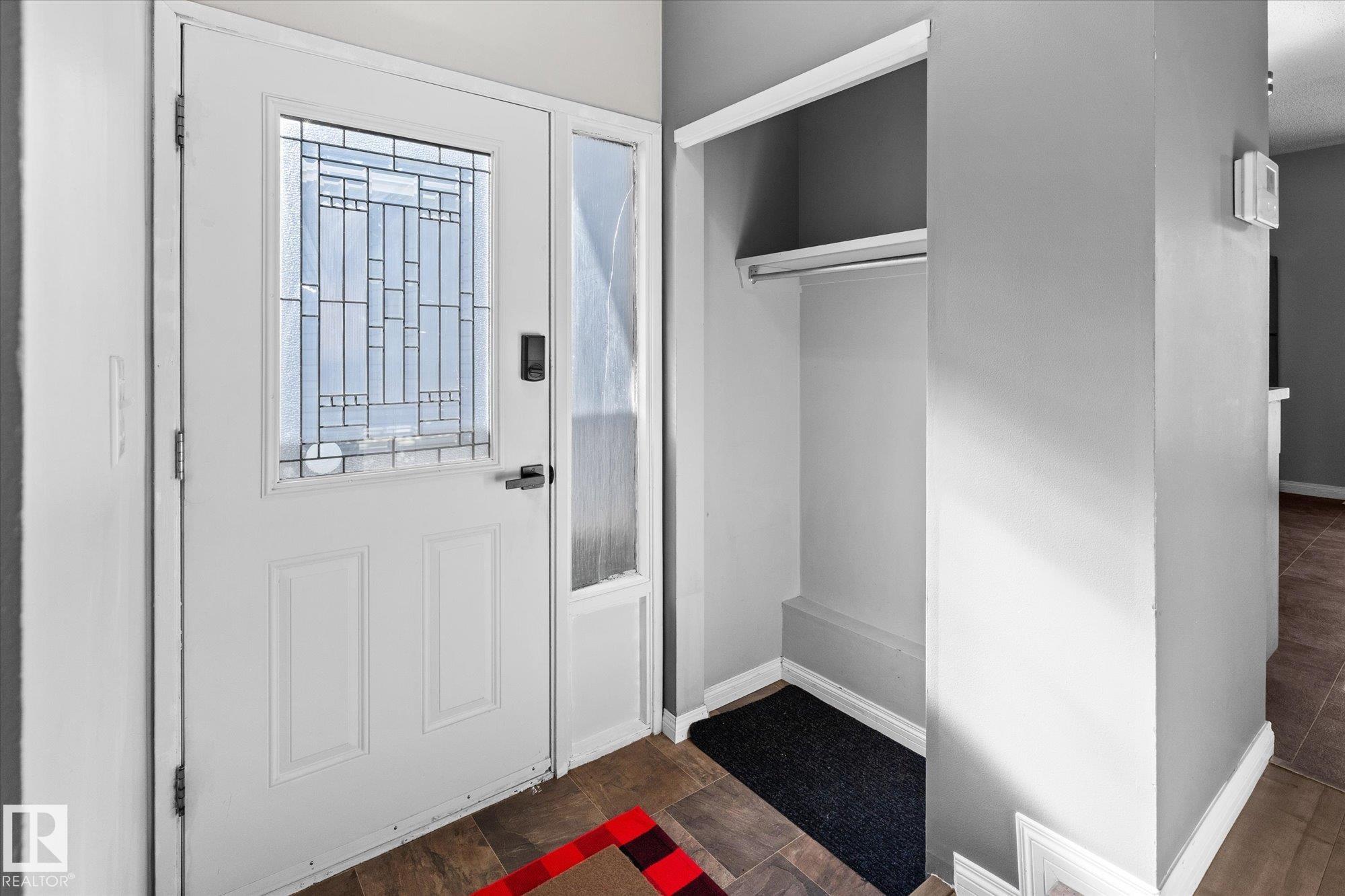 Photo 4 at 33 Westglen Crescent, West Grove, Spruce Grove