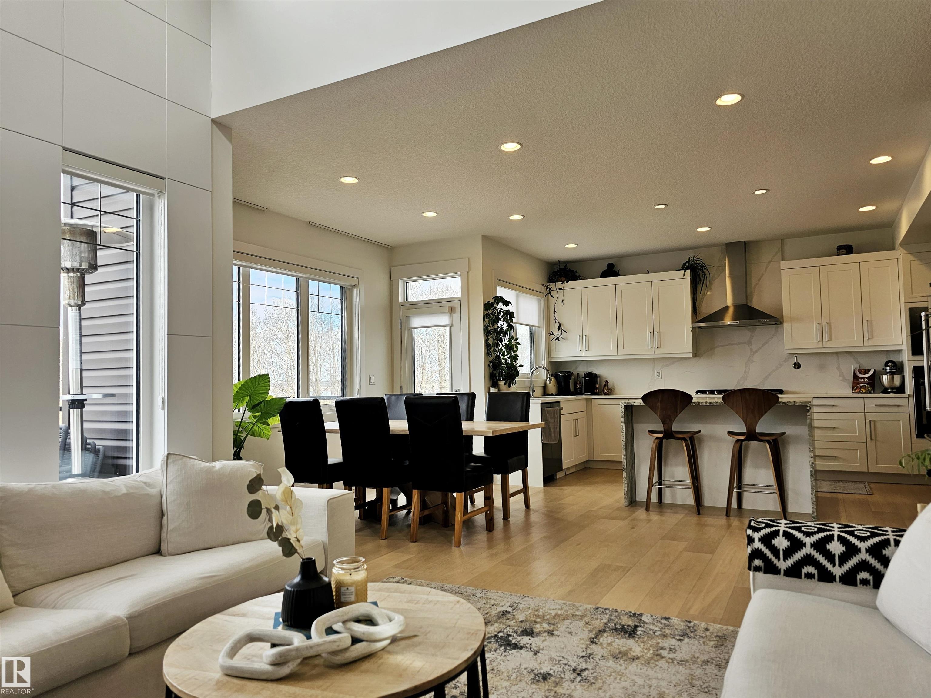 Photo 14 at 1265 Peregrine Terrace NW, Hawks Ridge, Edmonton