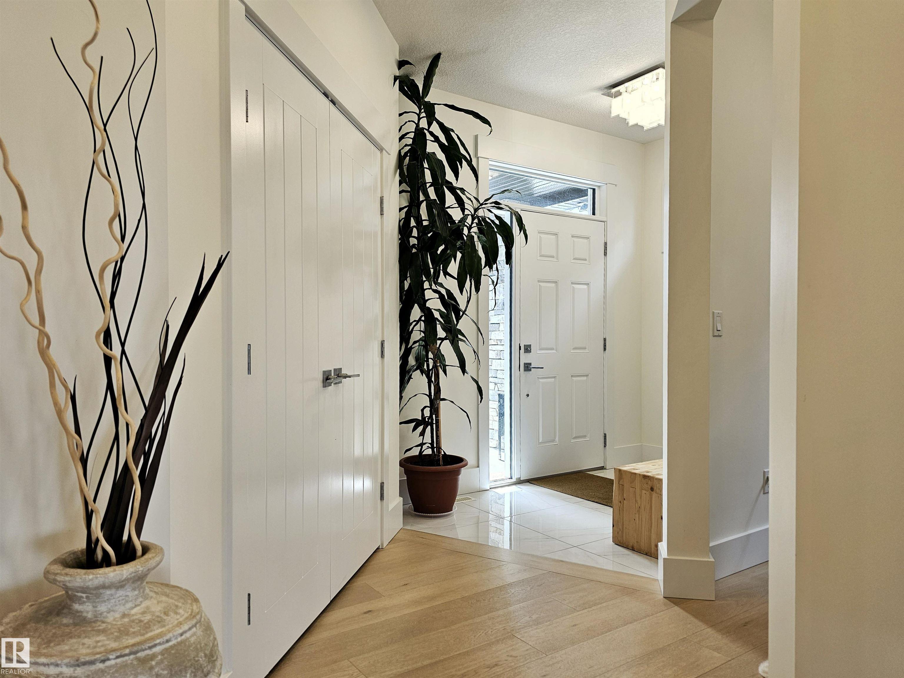 Photo 4 at 1265 Peregrine Terrace NW, Hawks Ridge, Edmonton