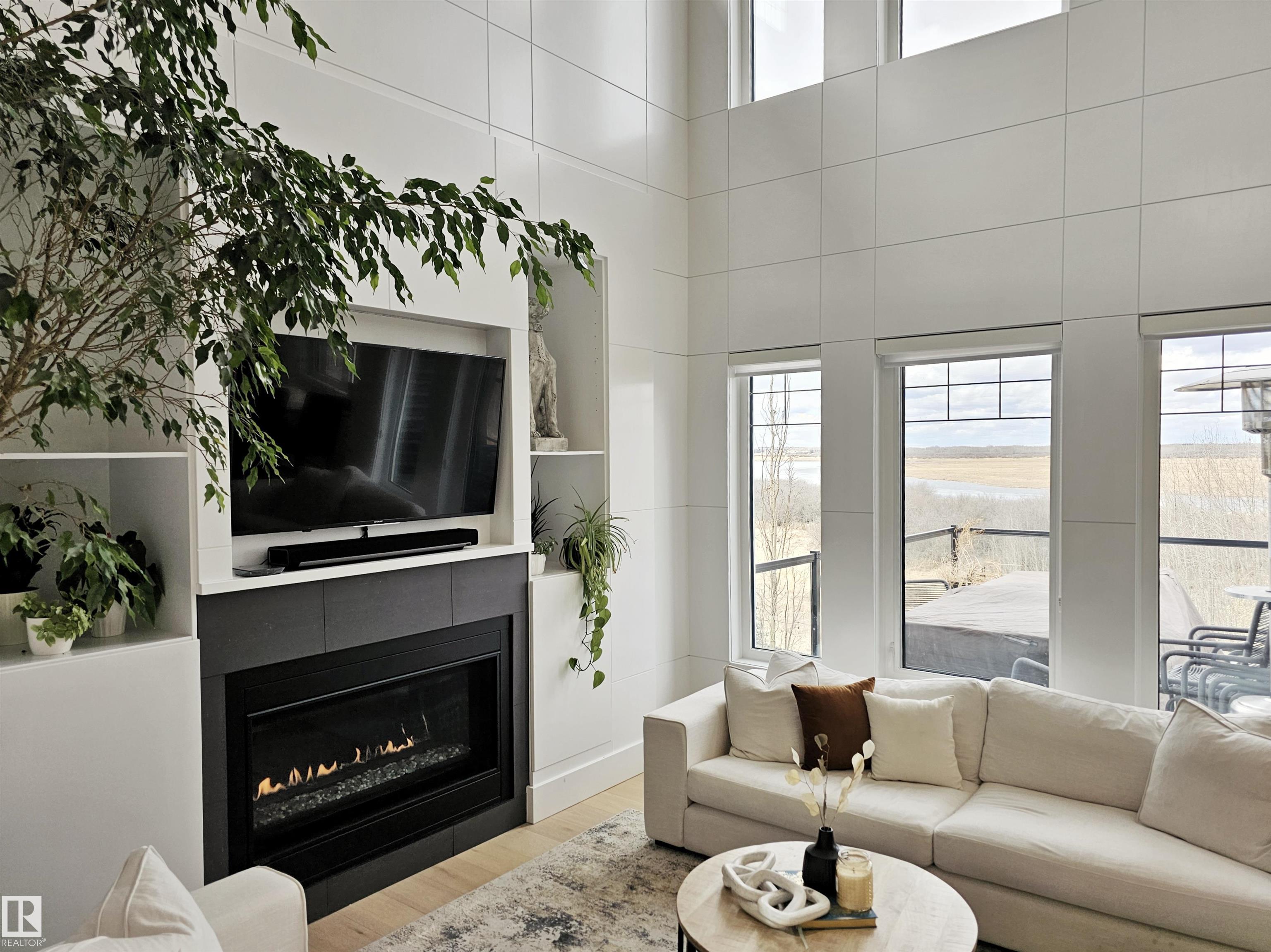 Photo 9 at 1265 Peregrine Terrace NW, Hawks Ridge, Edmonton