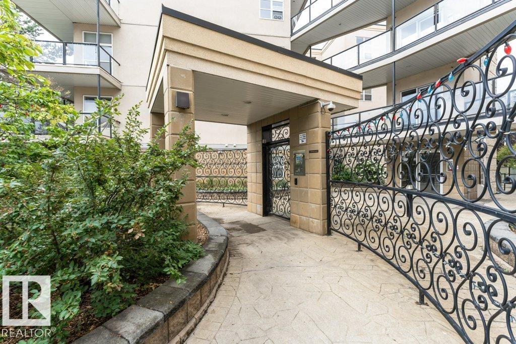 Photo 4 at 418 - 9804 101 Street NW, Rossdale, Edmonton