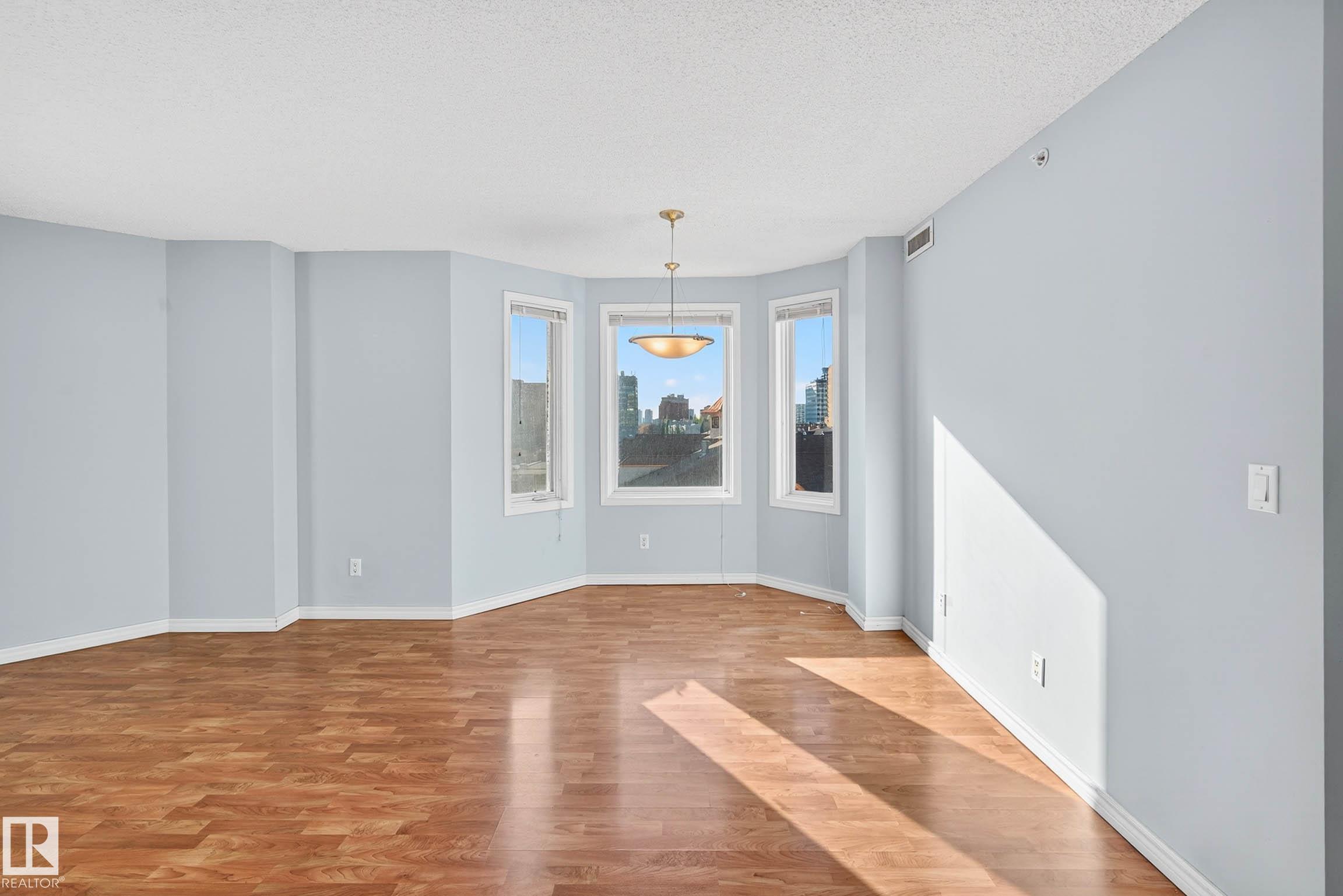 Photo 18 at 804 - 10909 103 Avenue NW, Downtown, Edmonton