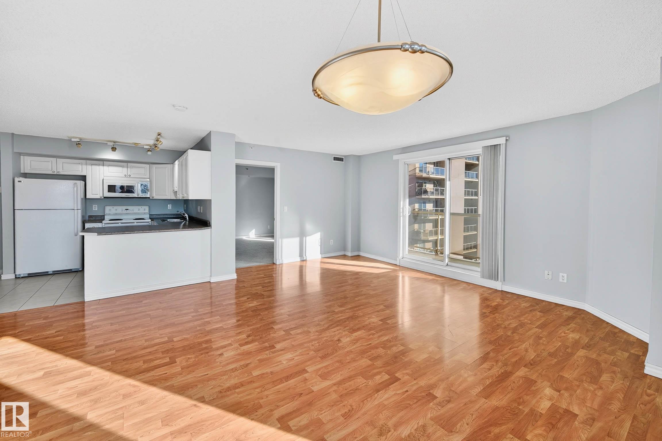 Photo 19 at 804 - 10909 103 Avenue NW, Downtown, Edmonton