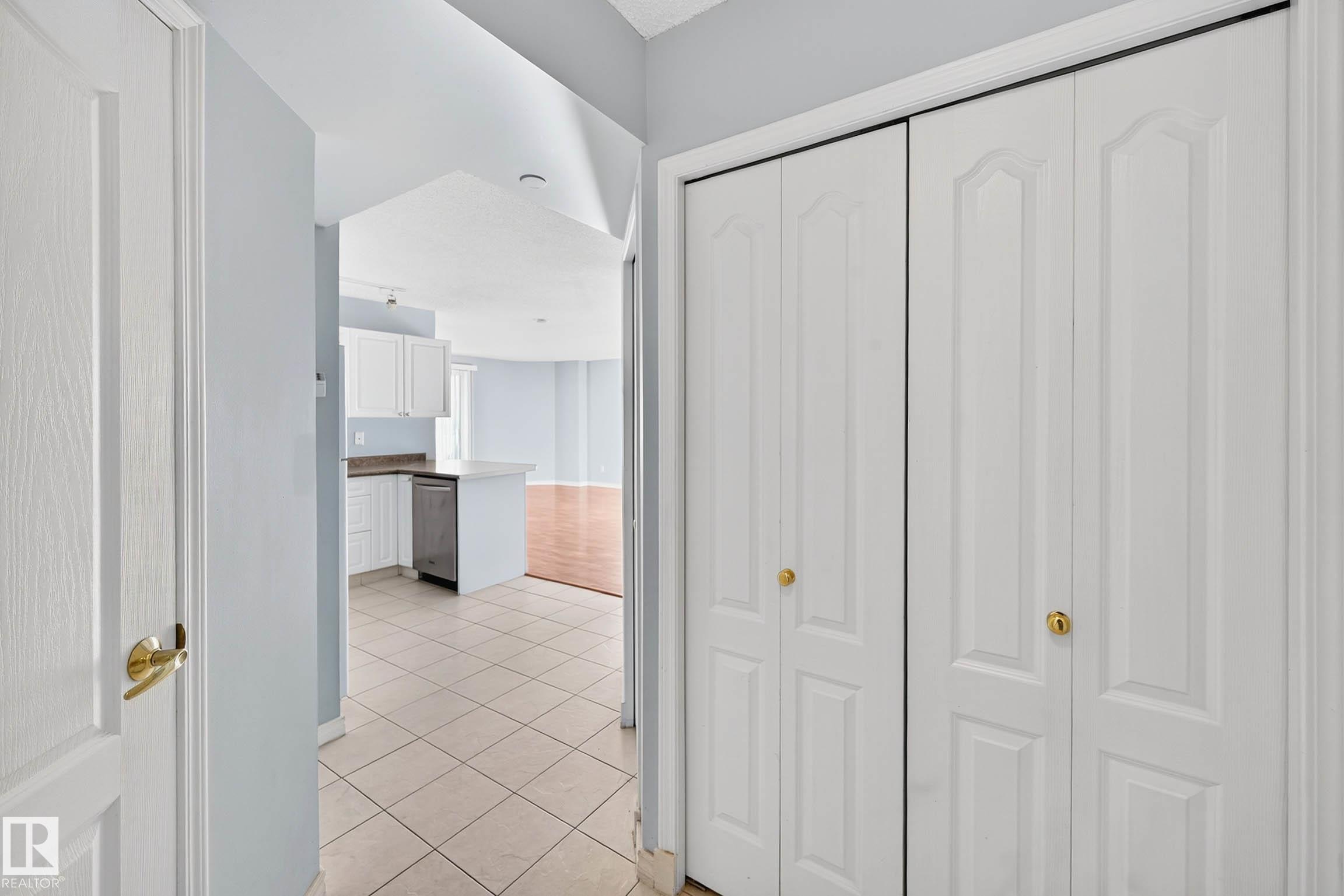 Photo 5 at 804 - 10909 103 Avenue NW, Downtown, Edmonton
