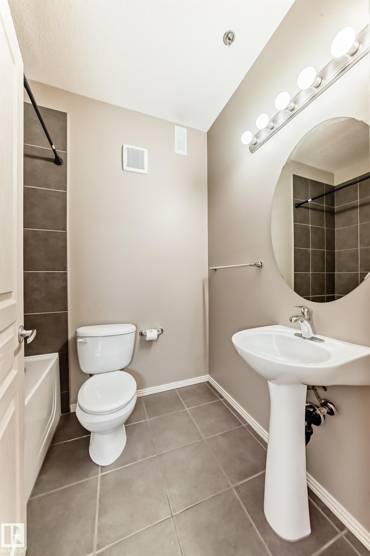 Photo 37 at 152 - 4827 104a Street NW, Empire Park, Edmonton