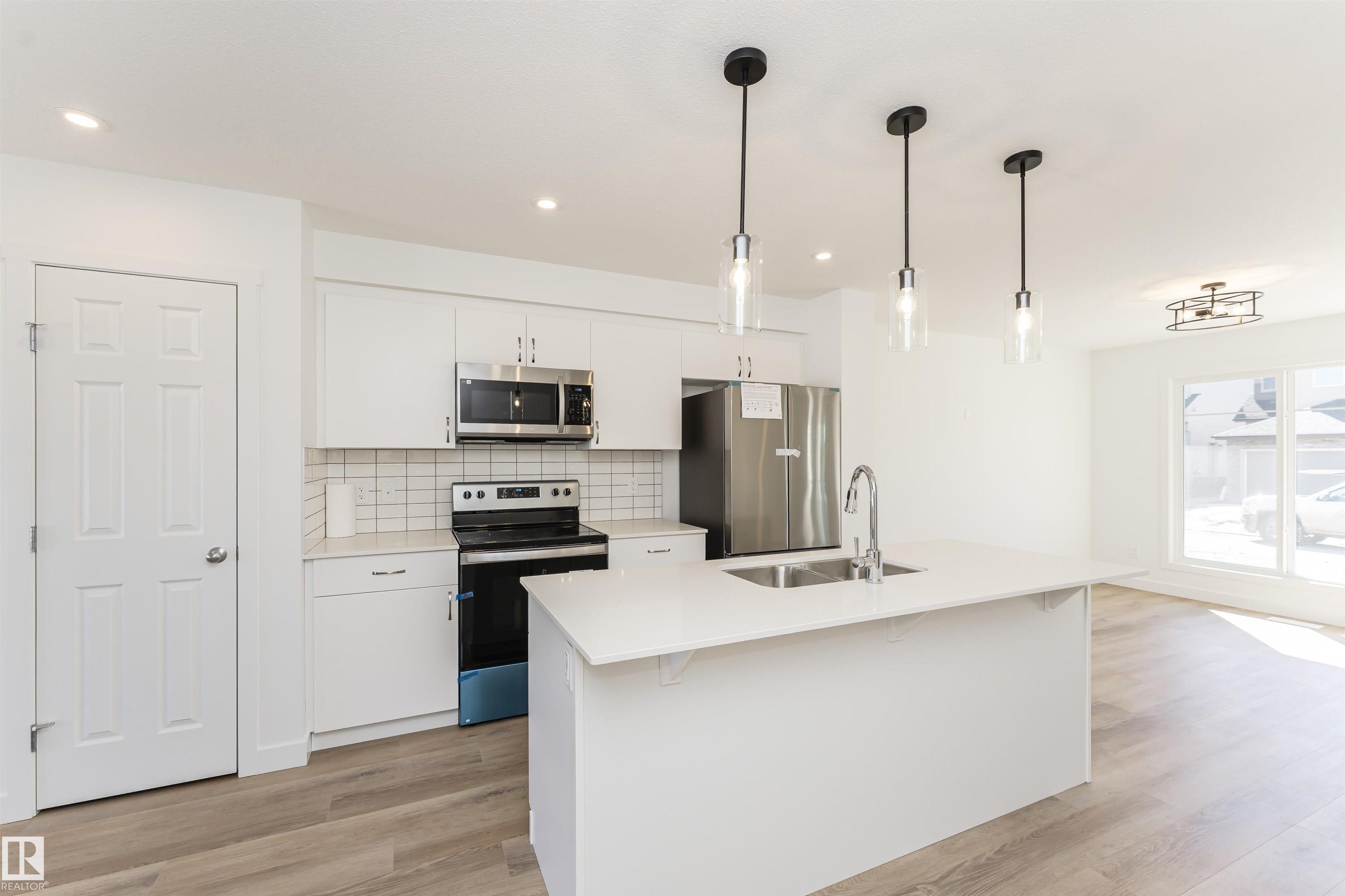 Photo 8 at 5134 Kinney Way SW, Keswick, Edmonton