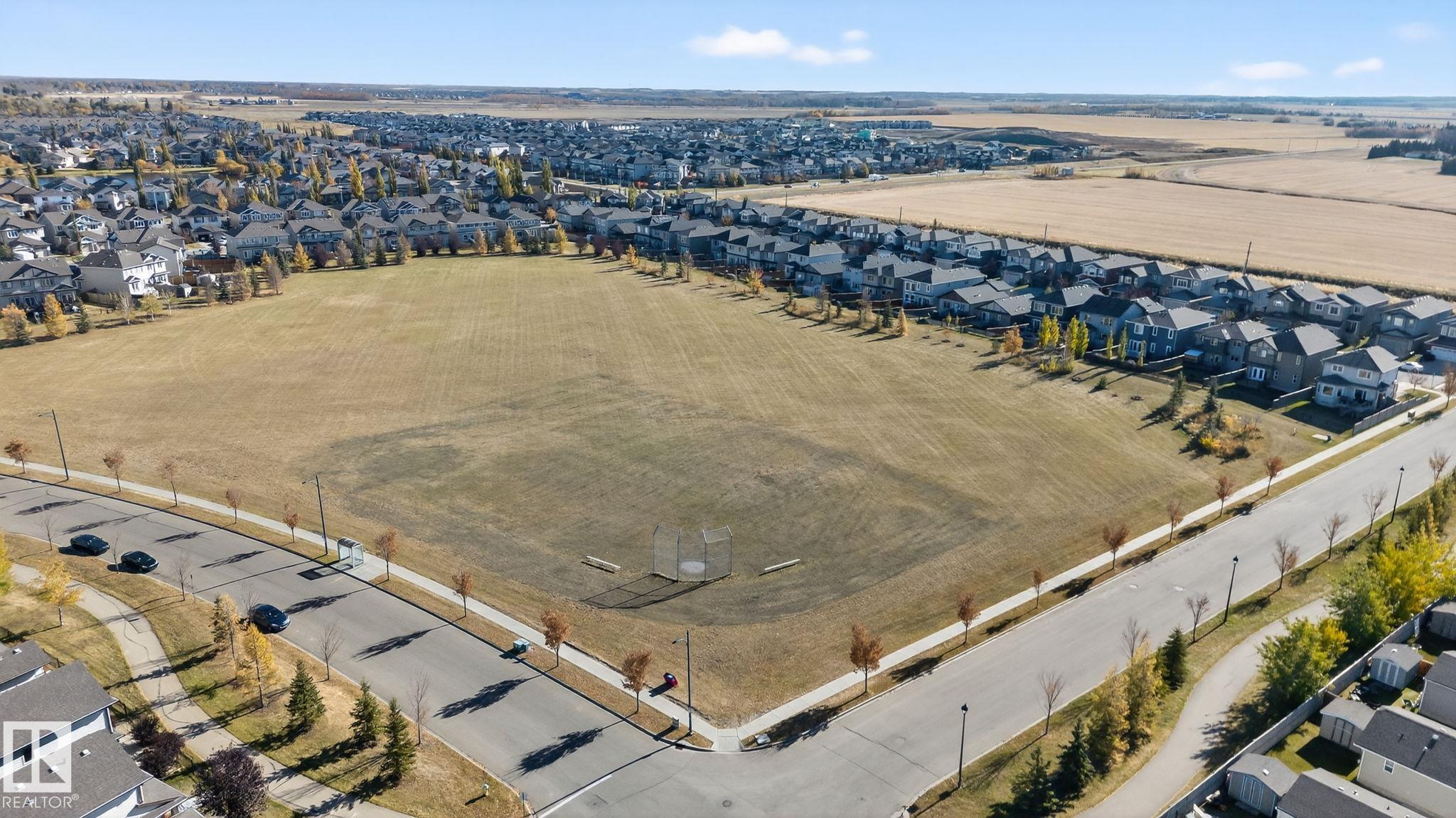 Photo 43 at 195, 142 Selkirk Place, Suntree, Leduc