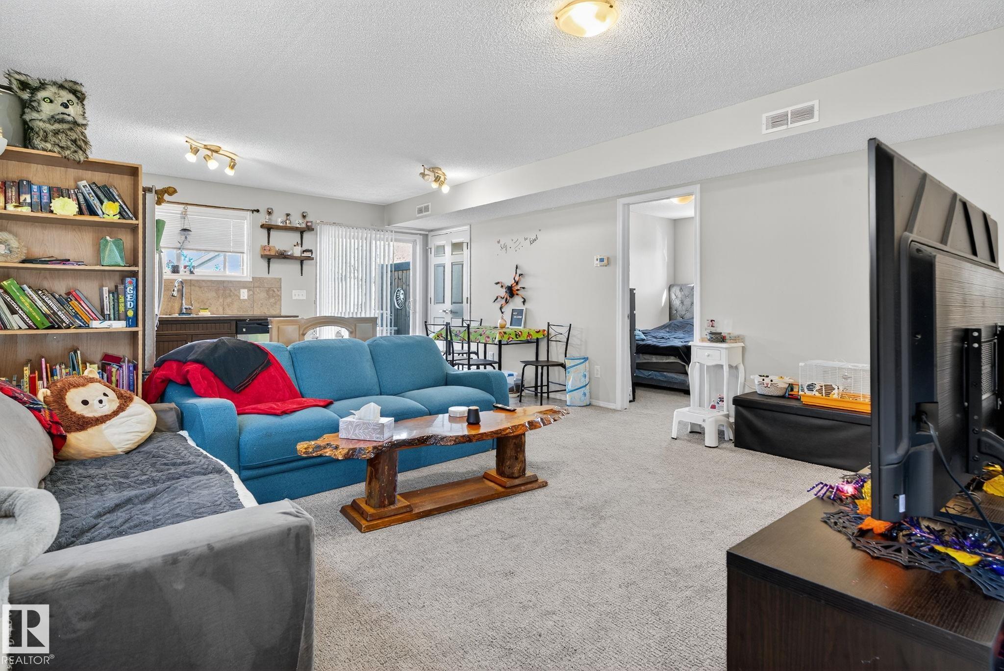 Photo 7 at 195, 142 Selkirk Place, Suntree, Leduc