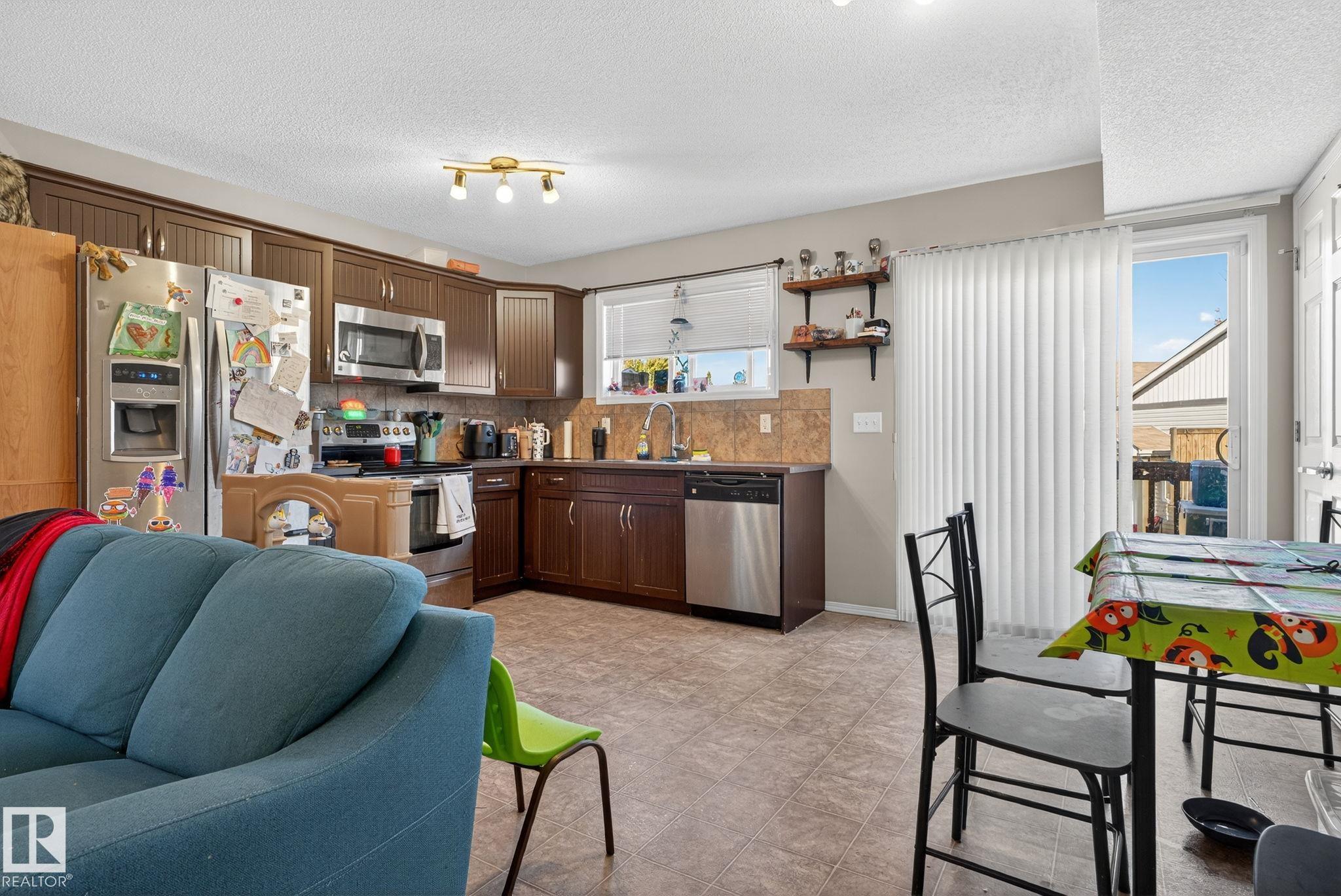 Photo 10 at 195, 142 Selkirk Place, Suntree, Leduc