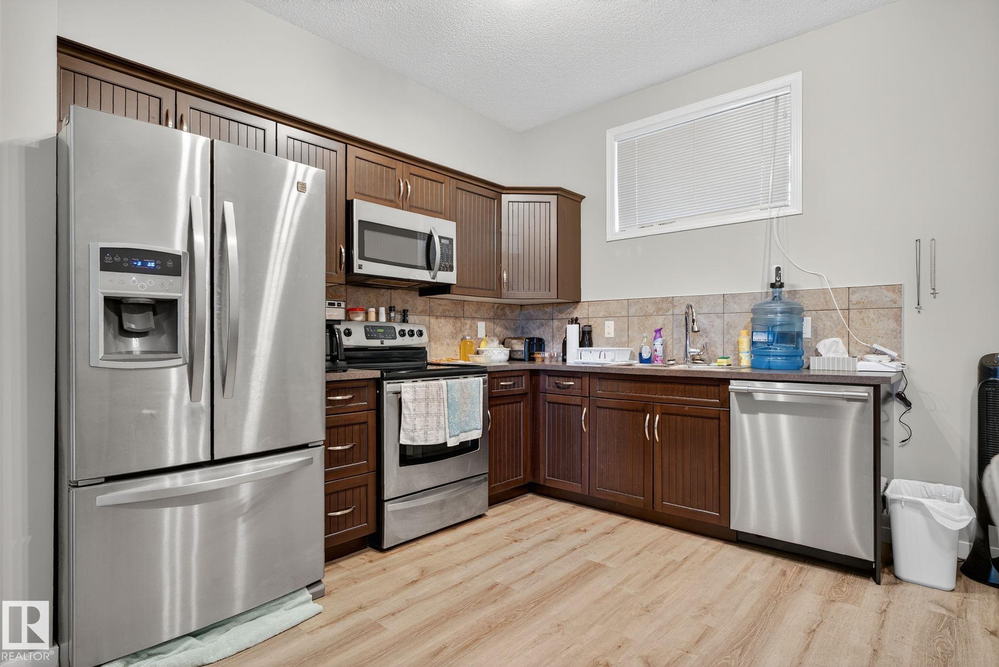 196, 142 Selkirk Place, Suntree, Leduc