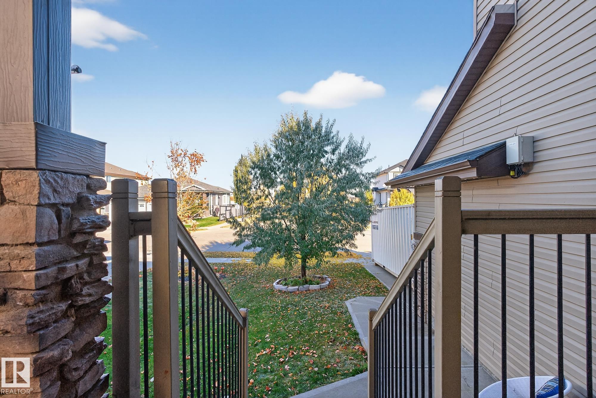 Photo 11 at 22 Shorewood Crescent, Bridgeport, Leduc