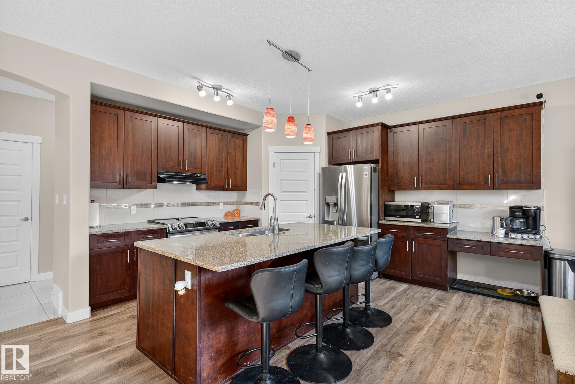 Photo 19 at 22 Shorewood Crescent, Bridgeport, Leduc